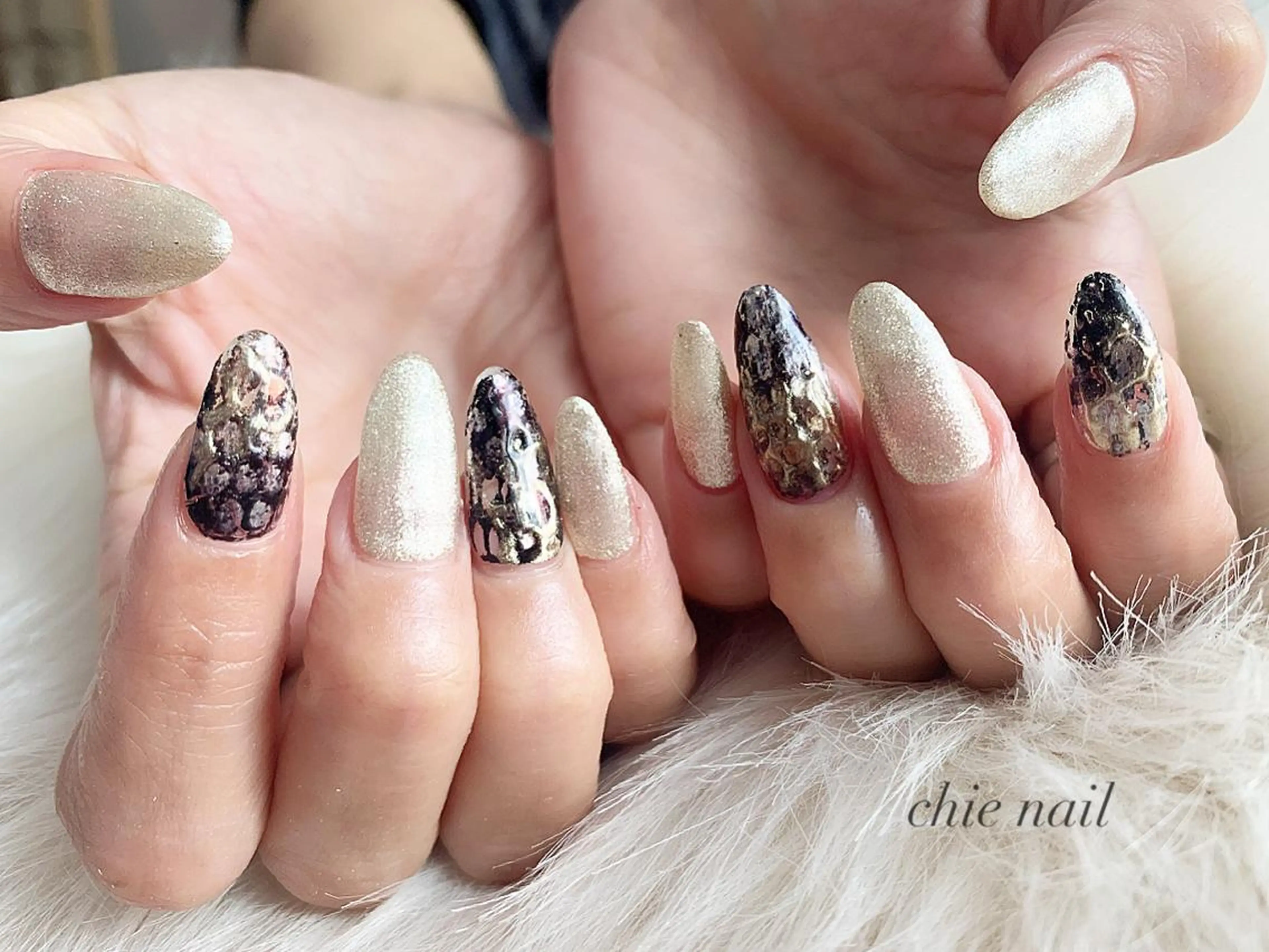 ネイル ミラーネイル ハンドネイル 森ノ宮❤︎ chieのネイルデザイン