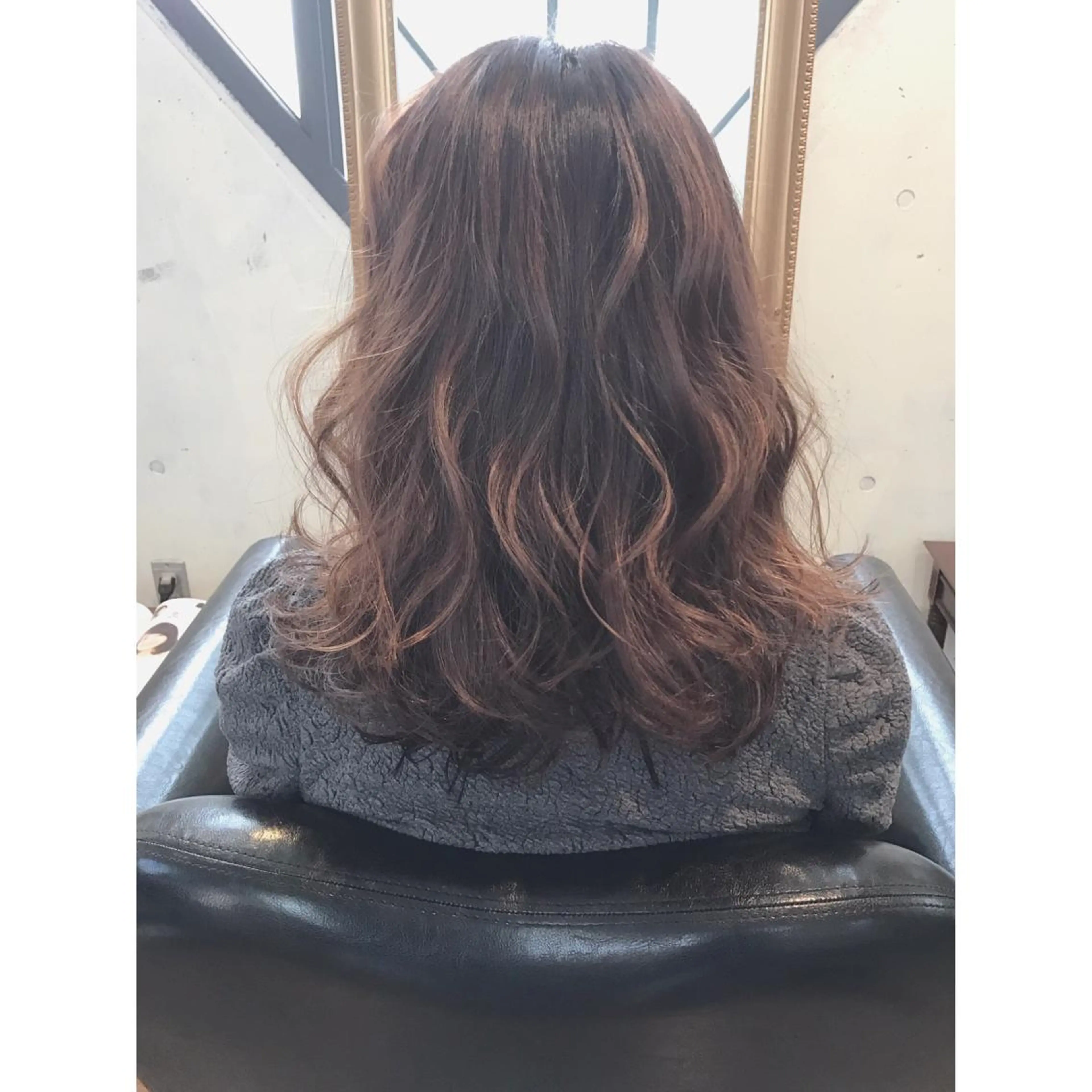 ミディアム カラー ヘアアレンジ ハイライトカラー ハイライト corona hairdesign KAZUE MAEDA所属・マエダ　カズエ🫶 coronahairのヘアスタイル