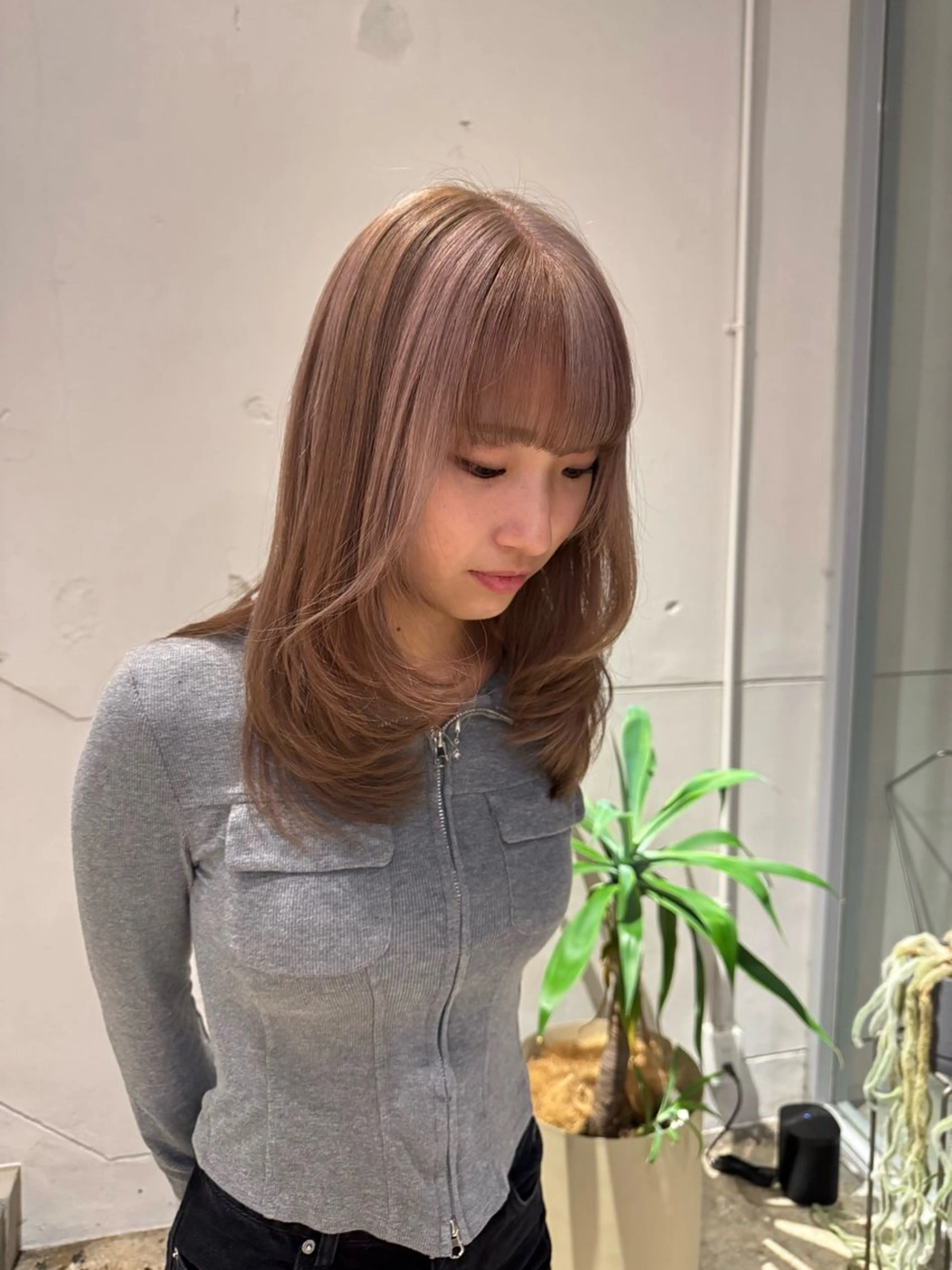 ミディアム ヘアカラー casetta .aiのヘアスタイル