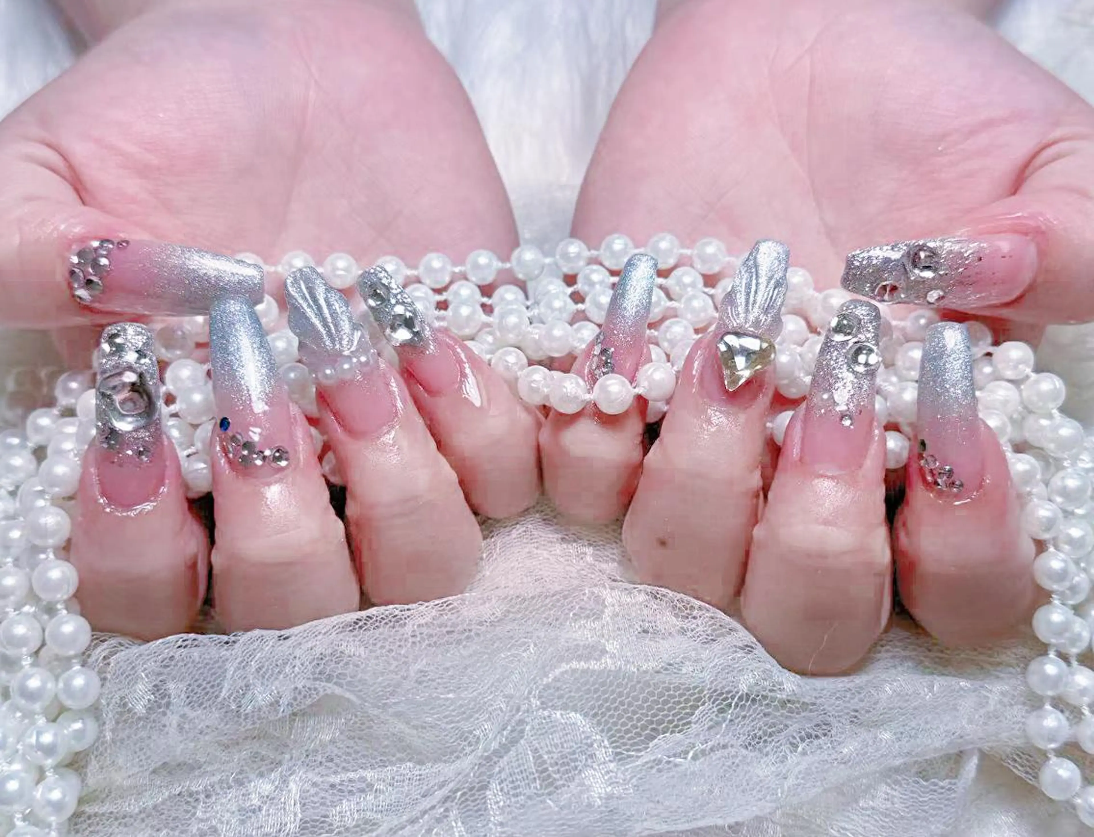 ネイル 🎀まゆ 🪽🐾のネイルデザイン