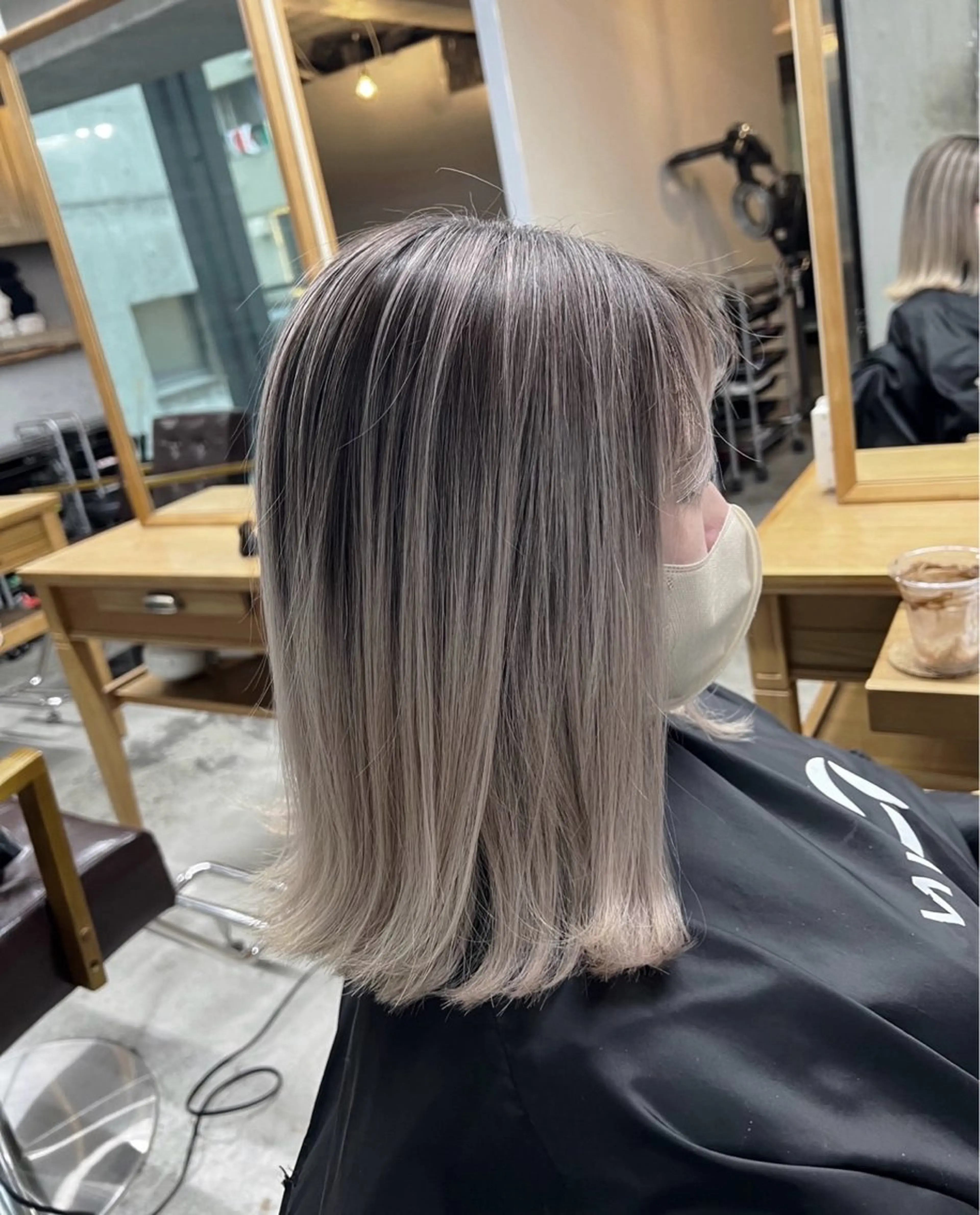 ショート カラー バレイヤージュ グレージュ レイヤーカット ヘアカラー トリートメント ROBIN所属・指名数No.1 /NAOYAのヘアスタイル