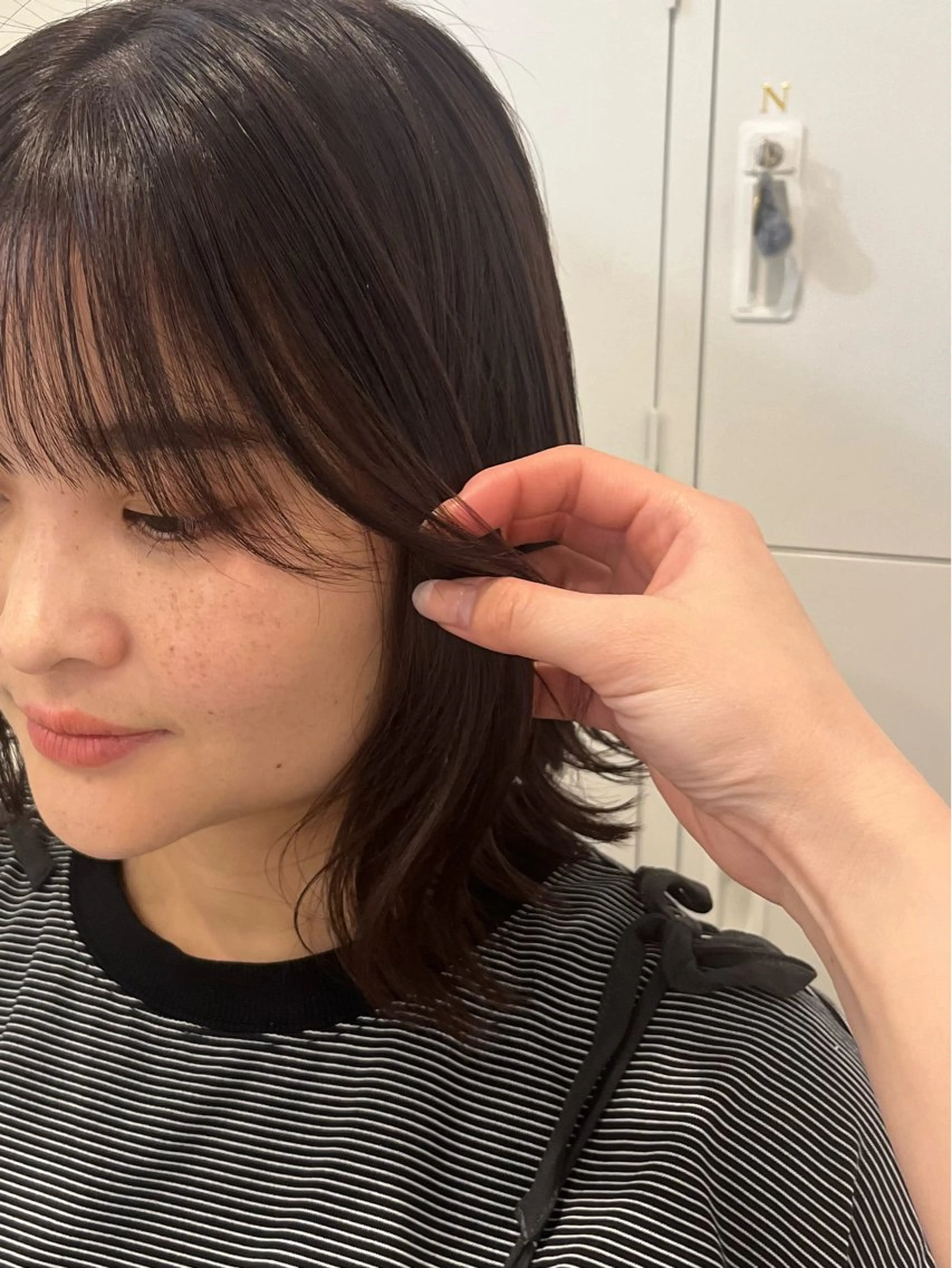 ミディアム 顔周りカット フクシママユ / 柔らかカラーのヘアスタイル