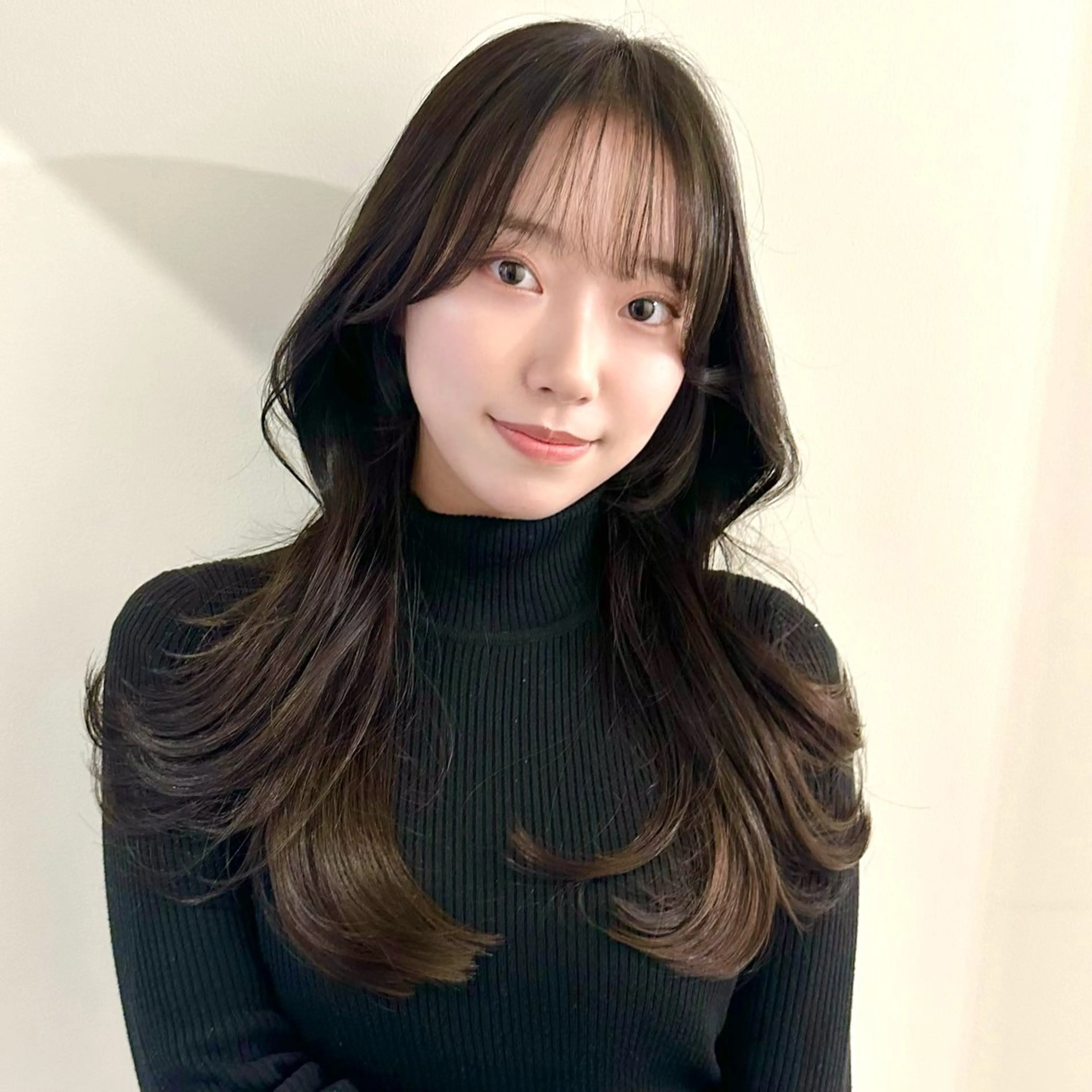 セミロング カット ヘアカラー トリートメント 🌹ハッシュカット、 レイヤー韓国ヘア🌹のヘアスタイル