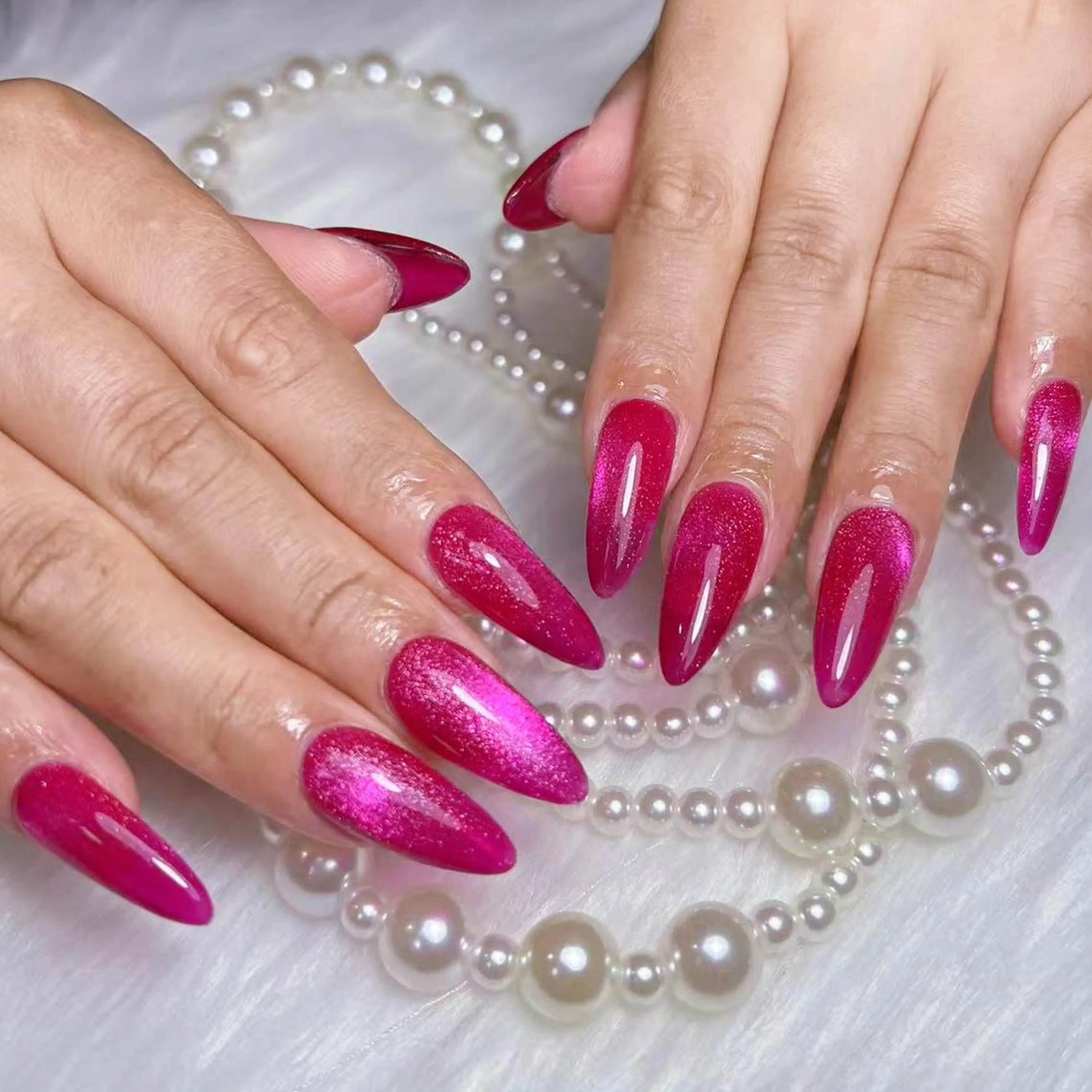 ネイル アートネイル オーロラネイル ガーリー キラキラネイル マグネットネイル ハンドネイル DIAMOND 💅のネイルデザイン