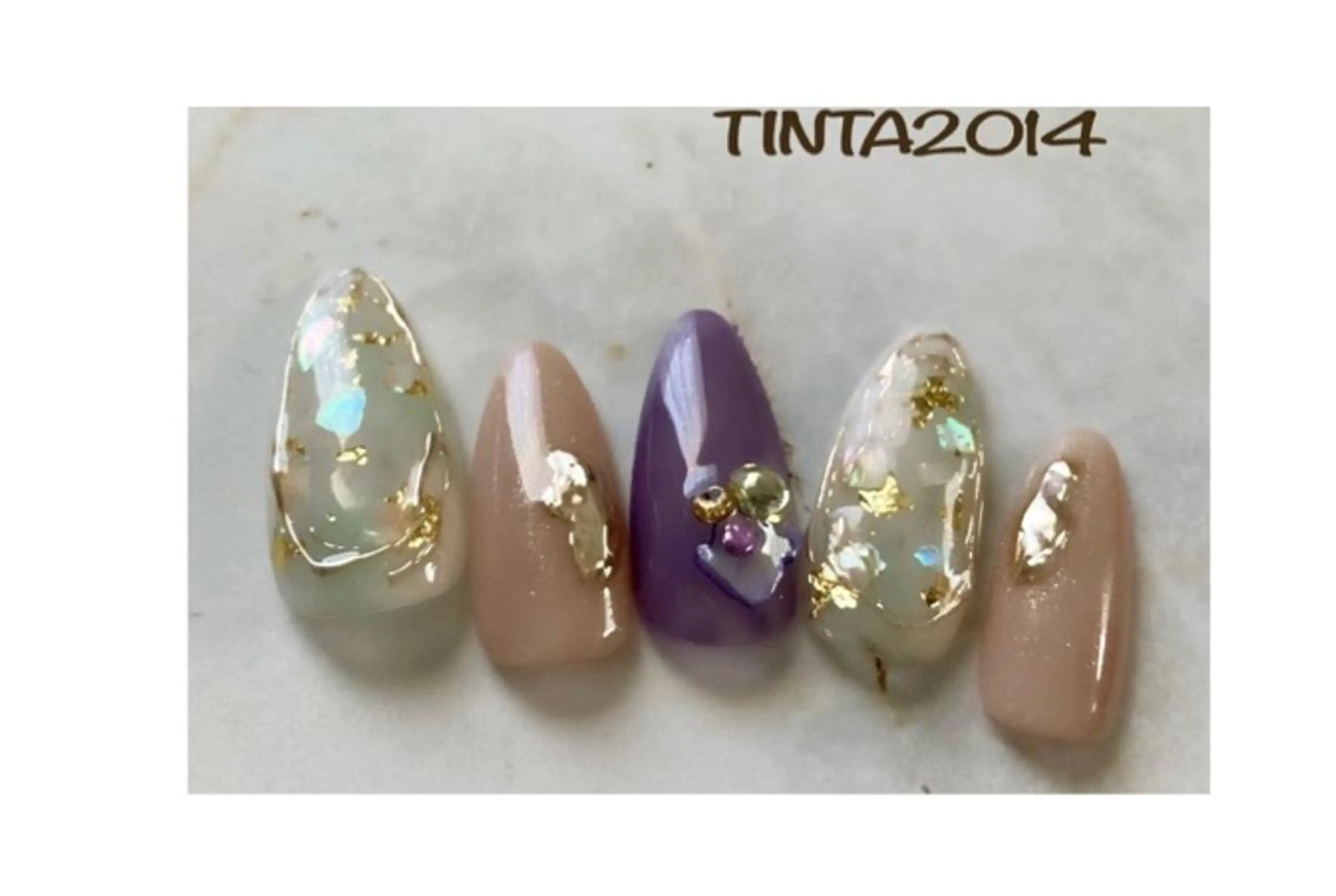 ネイル ミラーネイル ニュアンスネイル ネイルサロン ティンタ所属・馬場 典子のネイルデザイン