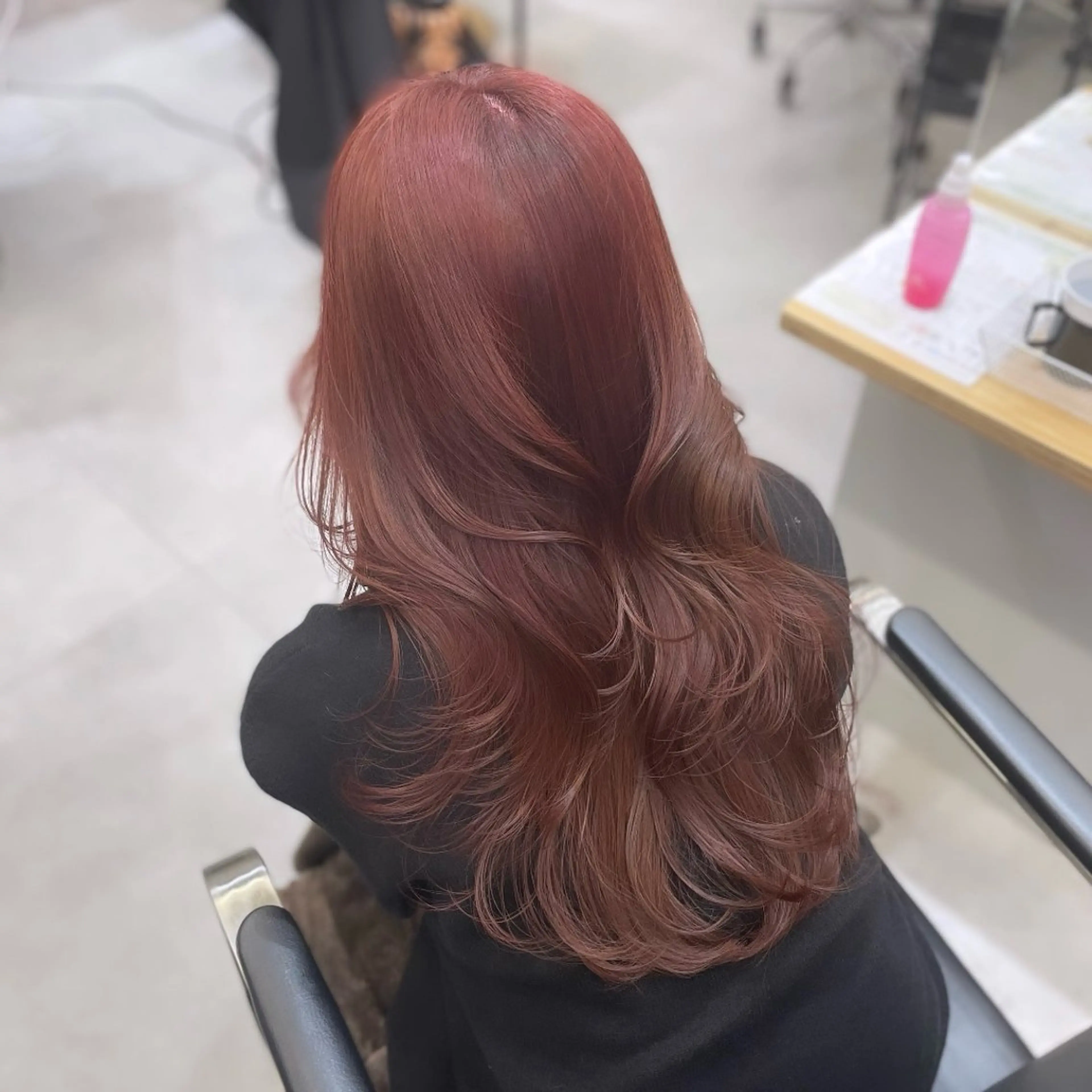 ロング カラー ブリーチ ダブルカラー ブリーチなしカラー レッドカラー レイヤーカット ヘアカラー Rui/透明感カラー 暖色/レイヤーカットのヘアスタイル