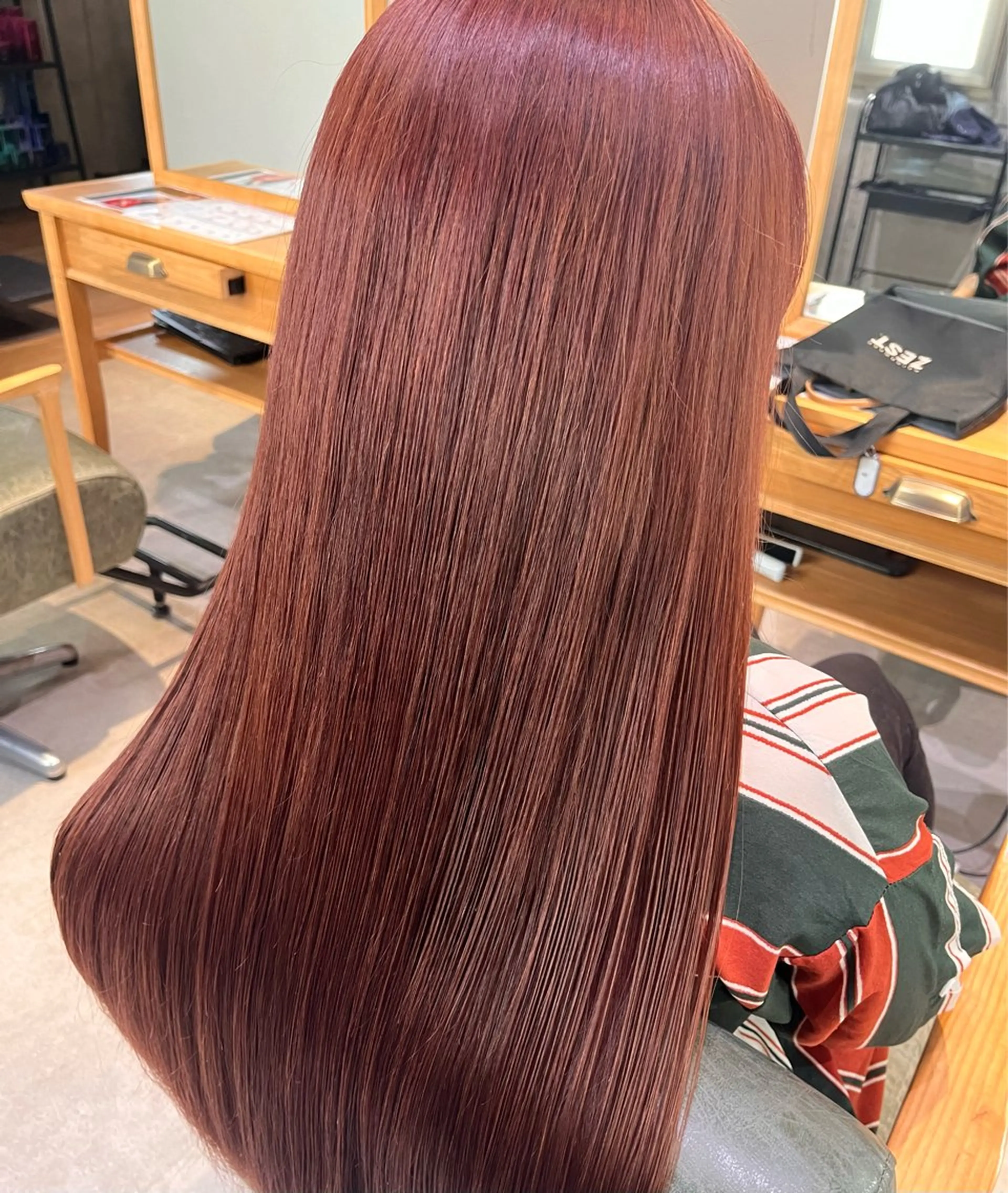 ロング カラー ベージュカラー ブリーチ ブラウンカラー ケアブリーチ ダブルカラー ヘアカラー トリートメント オタク美容師🛍/ 酸性ストレート/艶髪のヘアスタイル