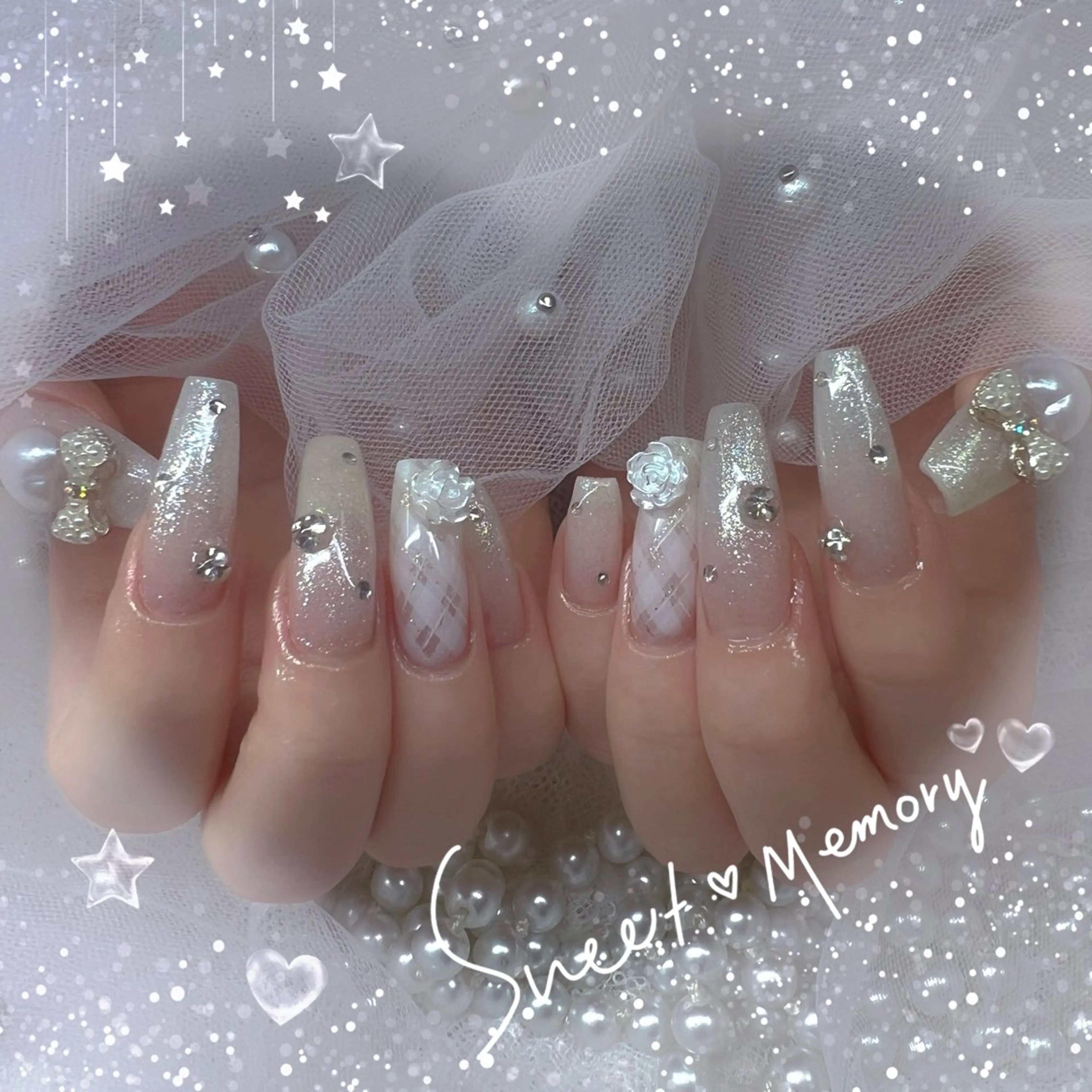 ネイル チークネイル フレンチネイル ガーリー ガラスフレンチ グラデーション ハンドネイル ハンドケア Chill Nailsalonのネイルデザイン