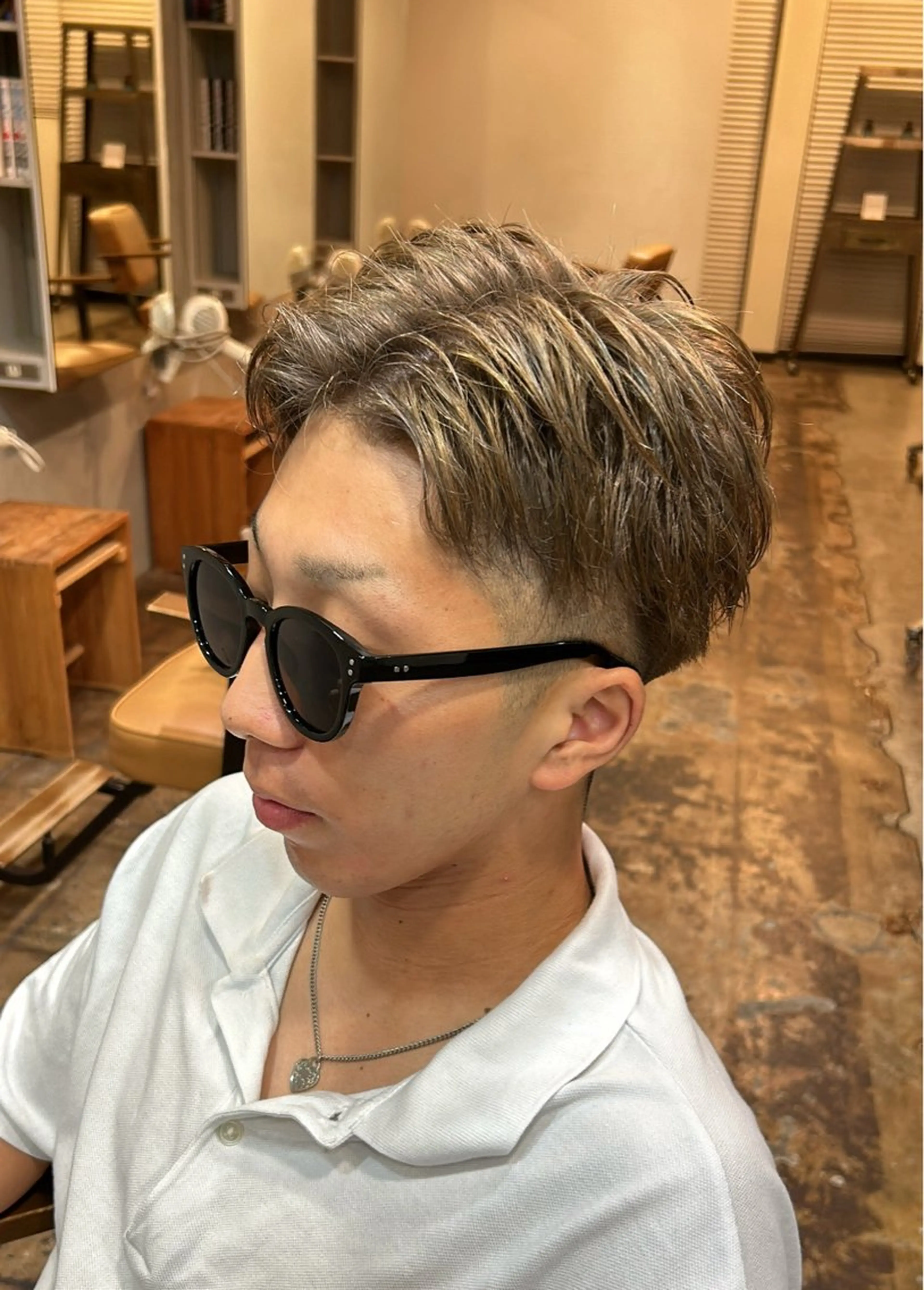 カラー アッシュ 中村 里彩のヘアスタイル