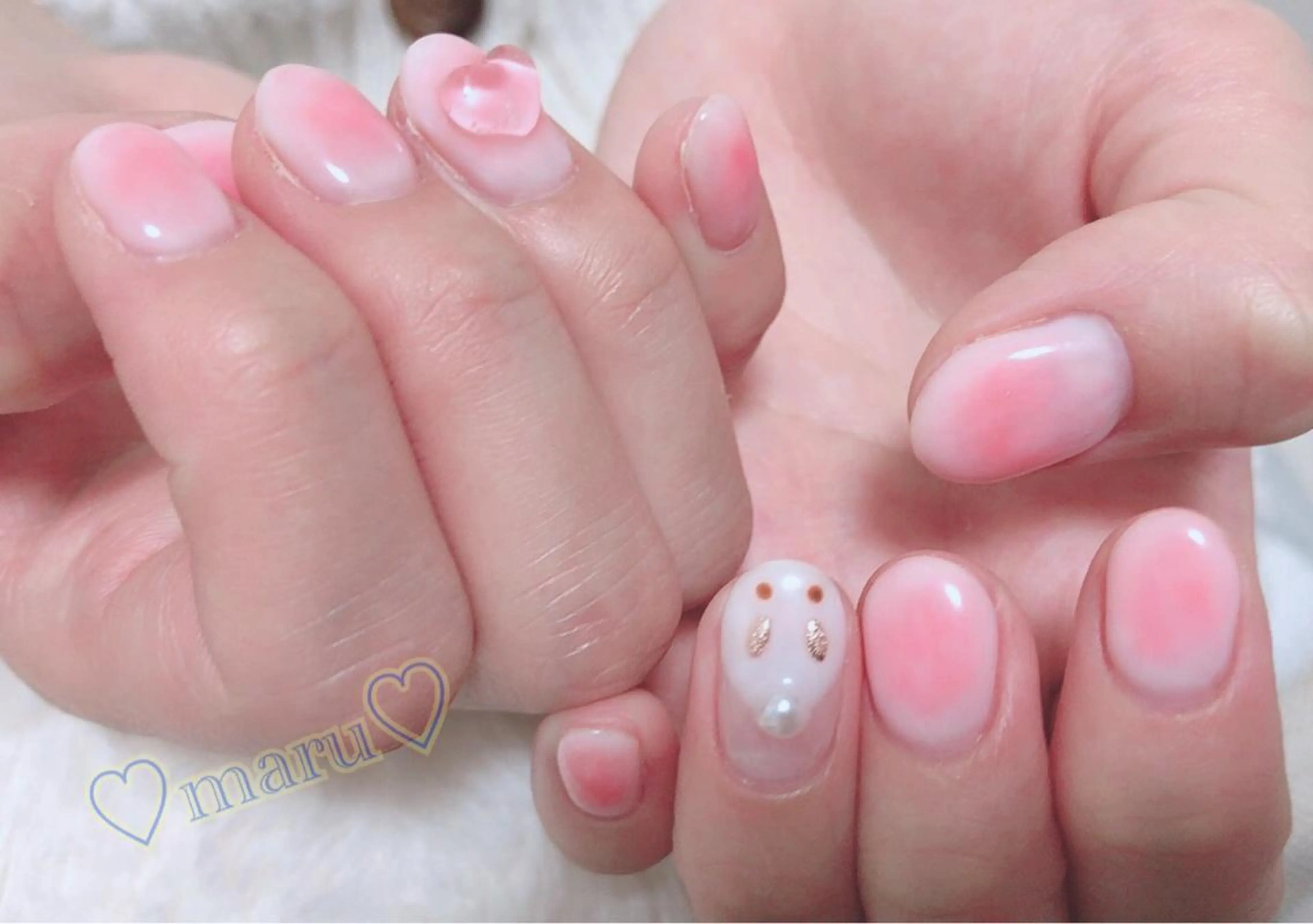 ネイル ハンドネイル フットネイル まるみ ♡のネイルデザイン