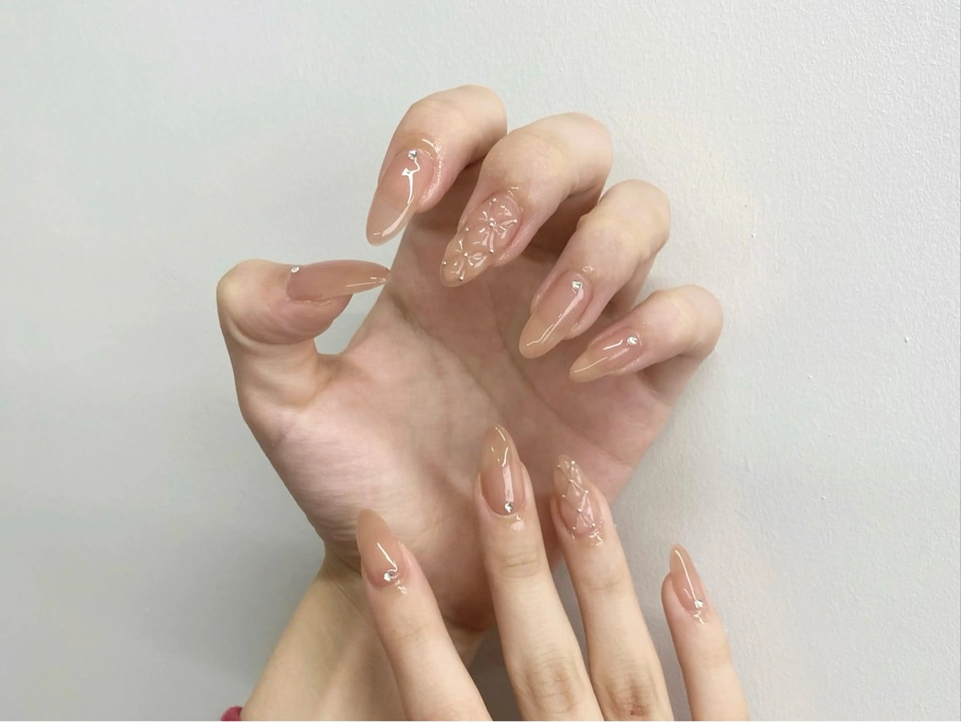 ネイル ハンドネイル 【LILY】 ainaのネイルデザイン