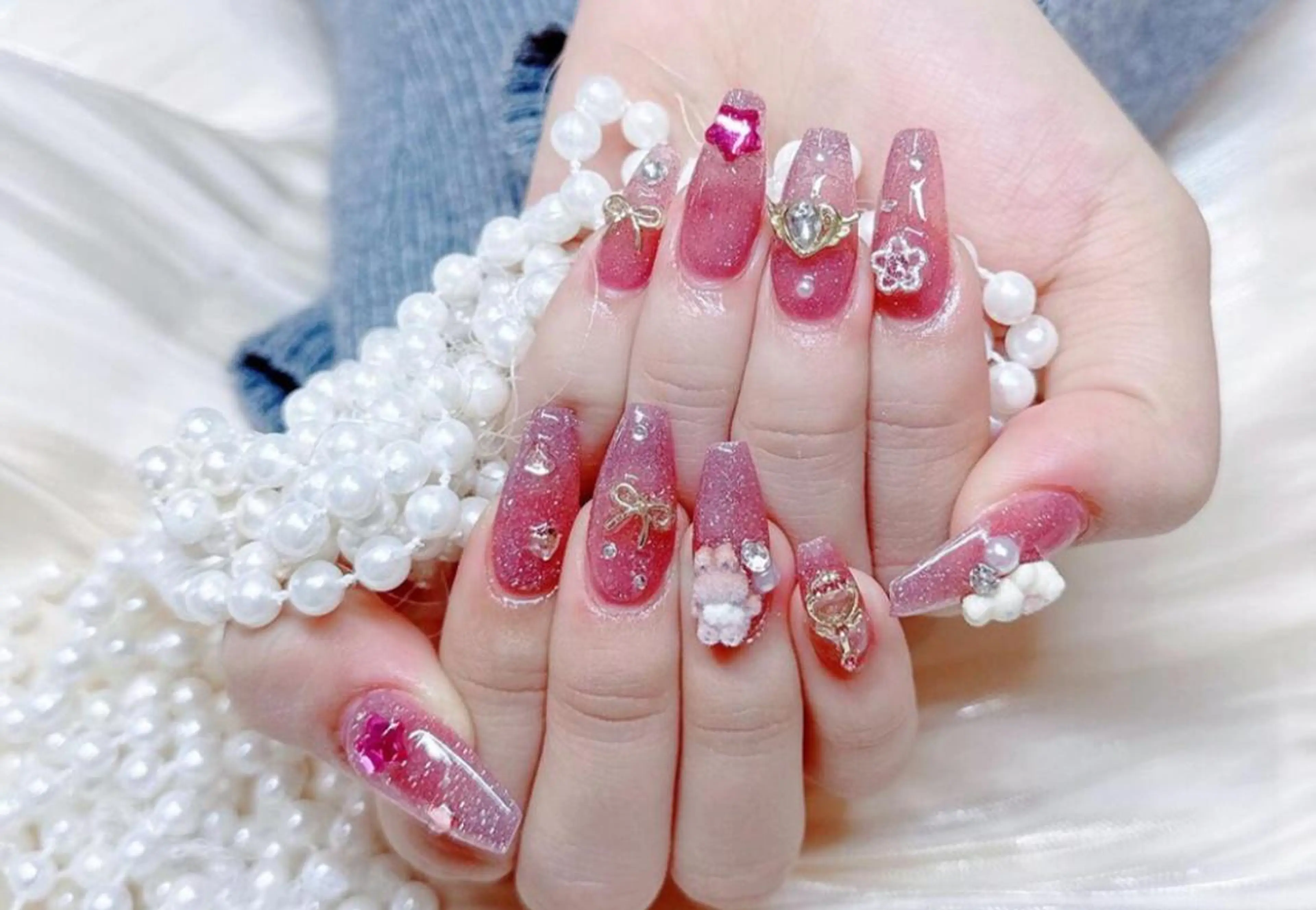 ネイル 🎀まゆ 🪽🐾のネイルデザイン