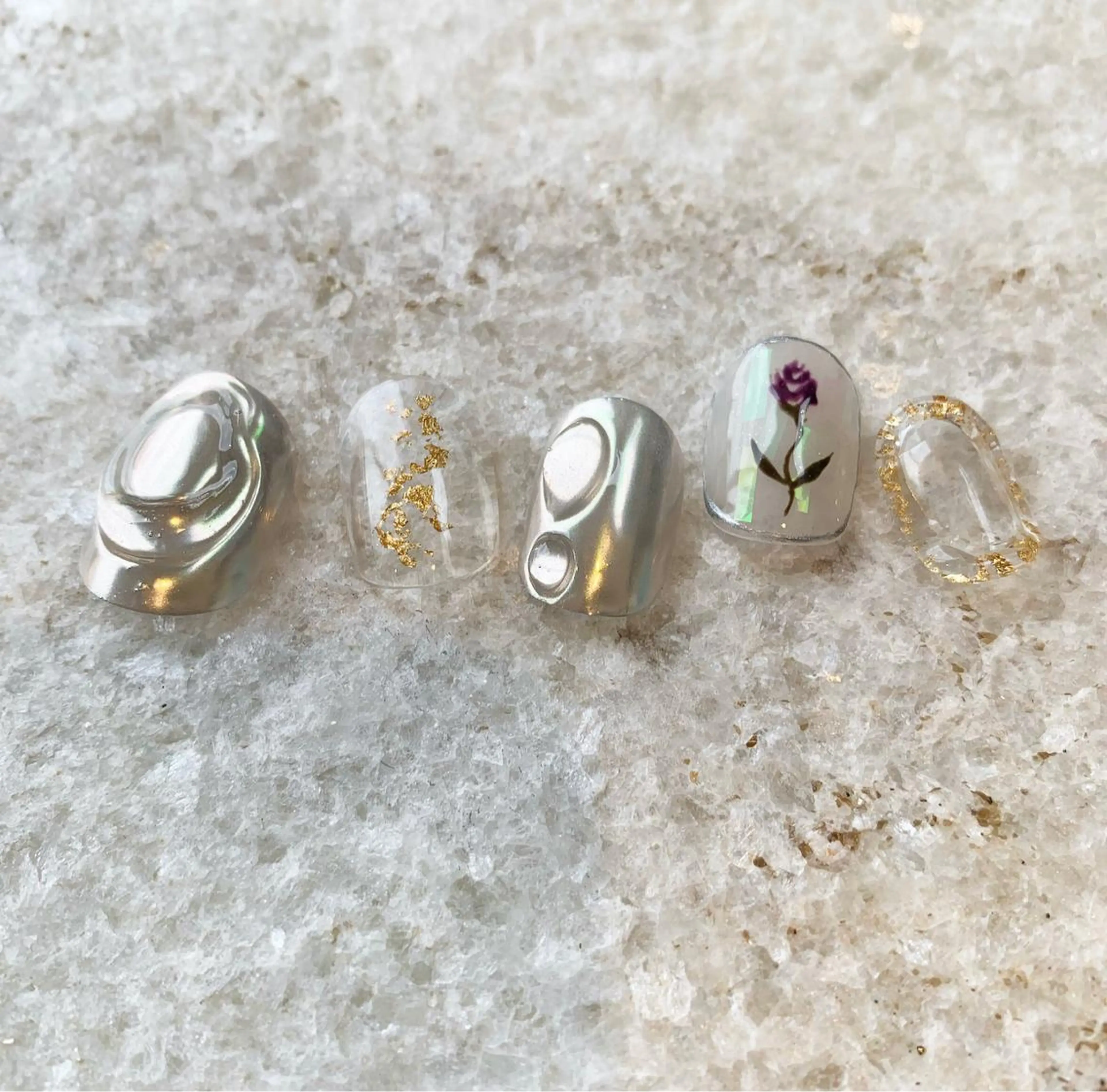 ネイル 佐藤 穂乃香のネイルデザイン