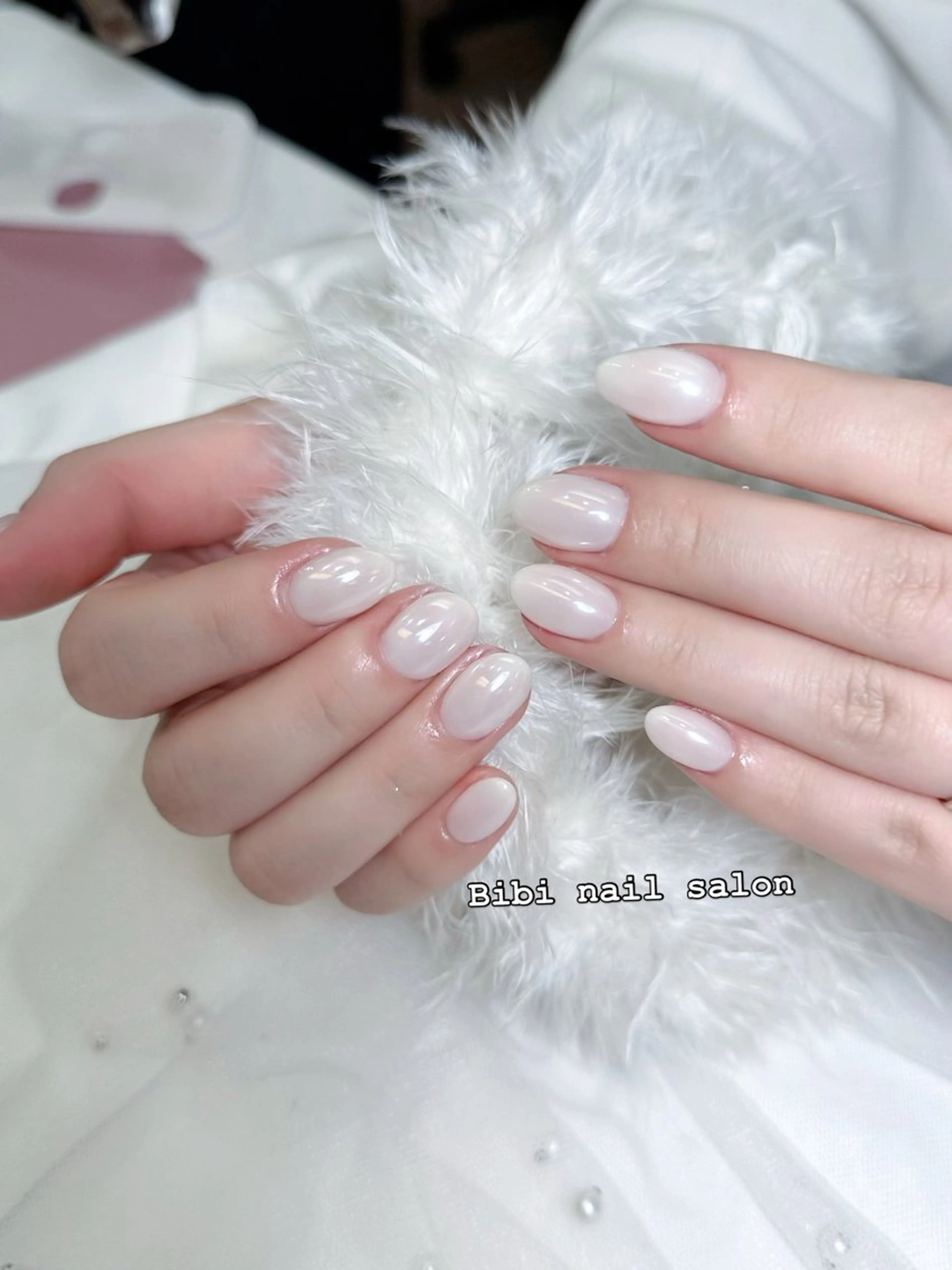 セミロング ハンドネイル Bibi beauty spa Osaka所属・Bibi nail Osakaのネイルデザイン
