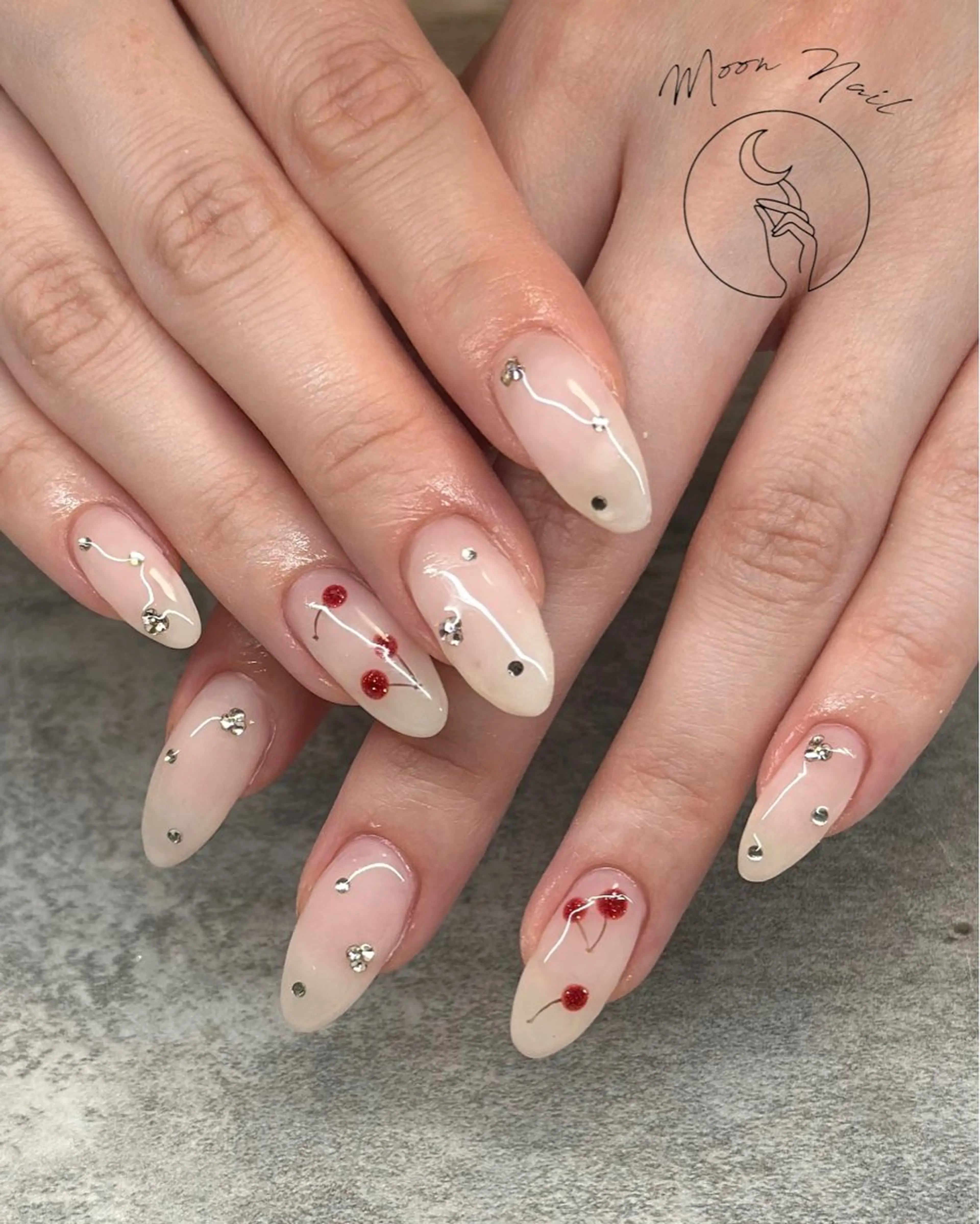 ネイル Moon  Nail /栄　大須のネイルデザイン