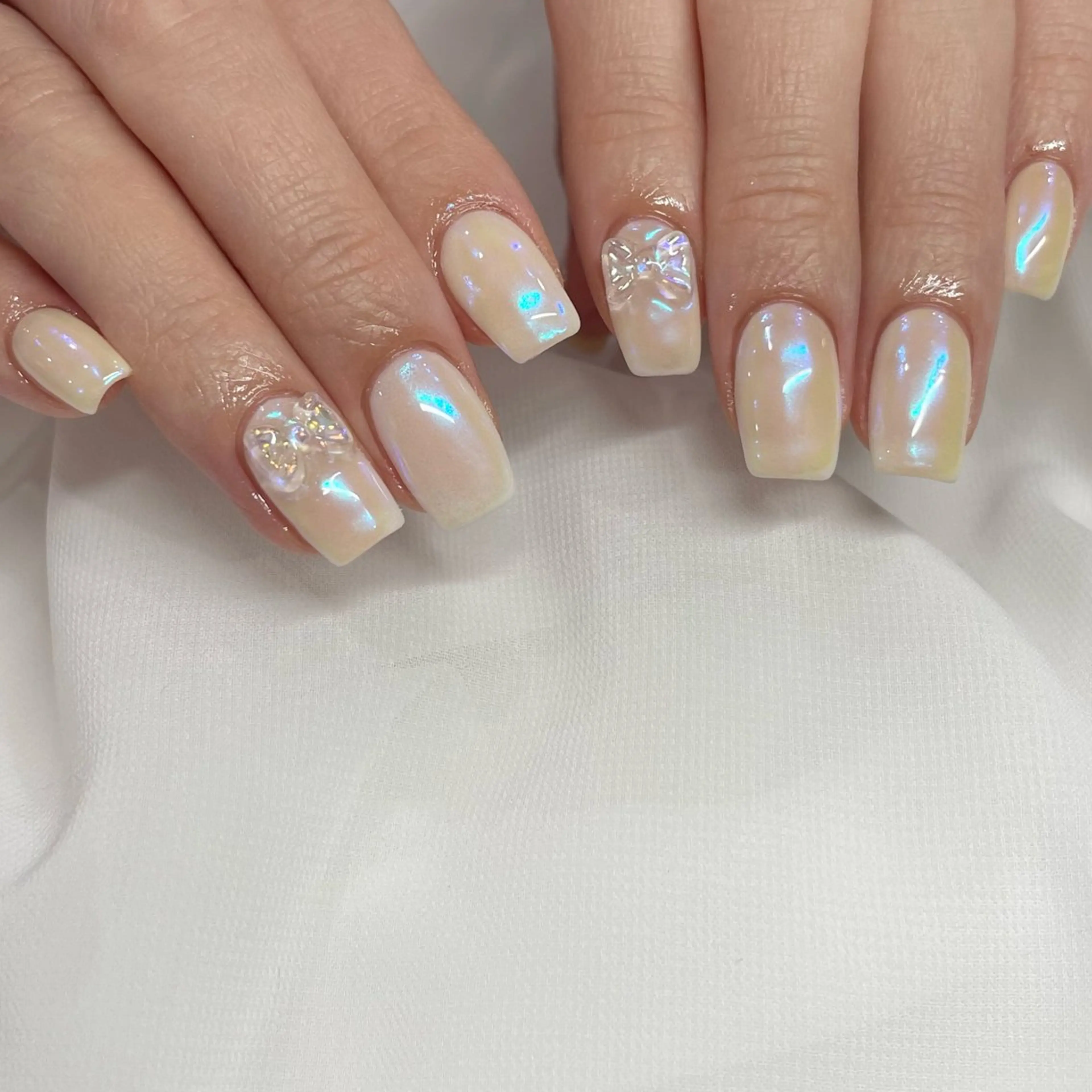 ネイル オーロラネイル ハンドネイル ハンドケア パラジェルサロン 大人女性が通うサロンのネイルデザイン