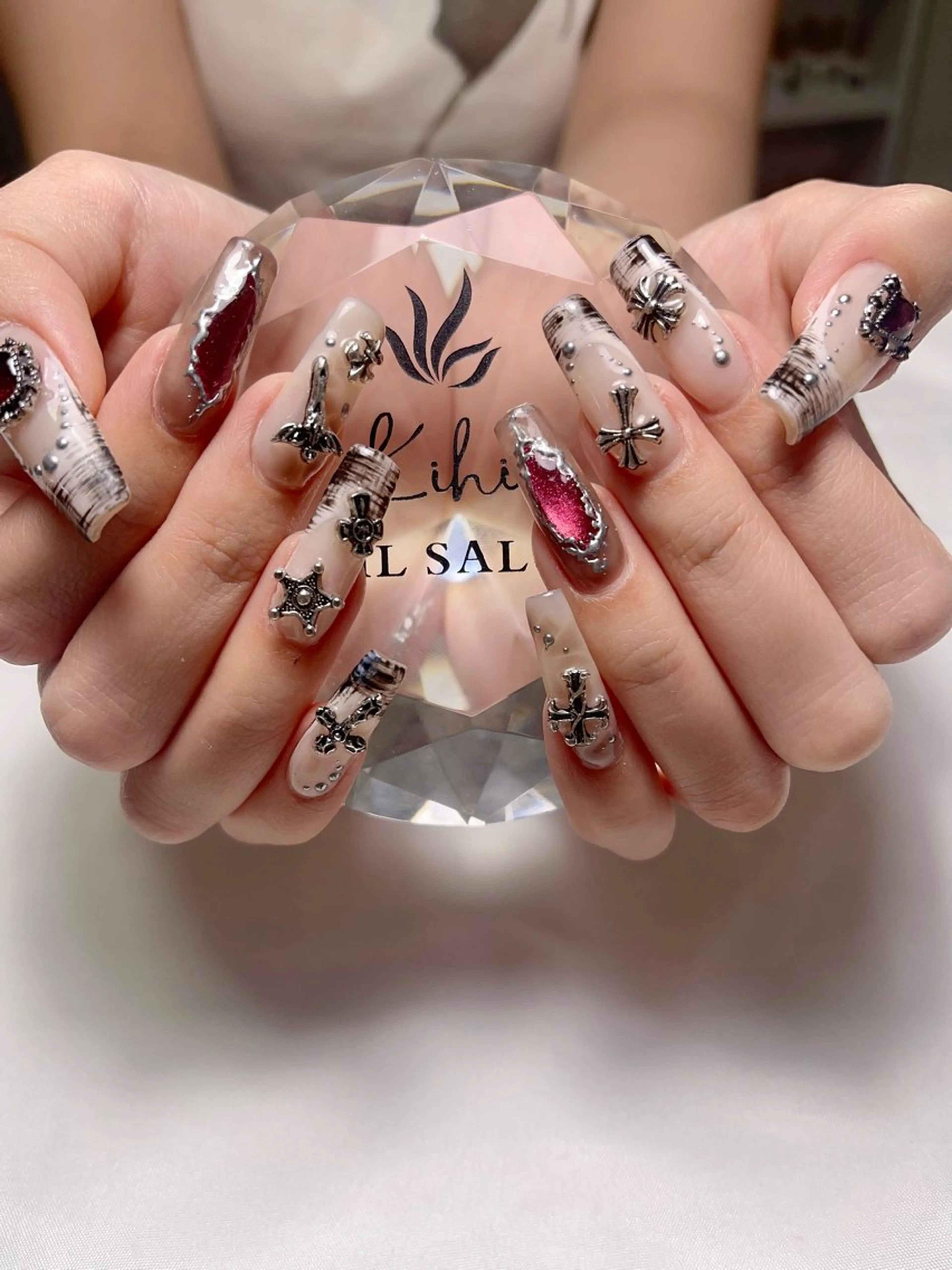 ネイル アートネイル フレンチネイル ジェルネイル グラデーション 韓国ネイル ハンドネイル ハンドケア さくら💮💮 【オフ無料】のネイルデザイン