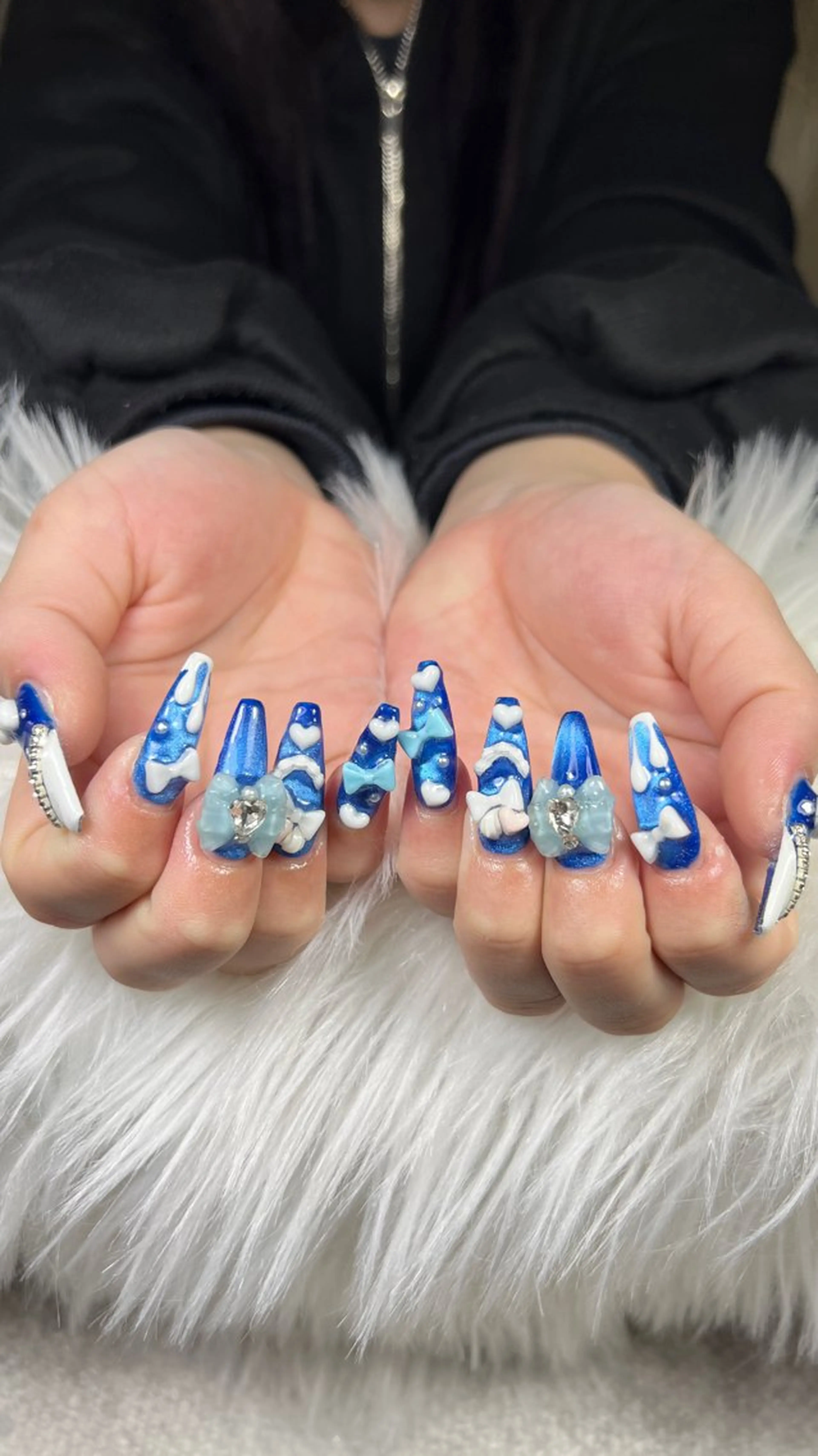 ネイル アートネイル オーロラネイル チークネイル 長さ出し フットネイル ハンドネイル フットネイル ハンドケア Noiranail_ studio川越西口のネイルデザイン