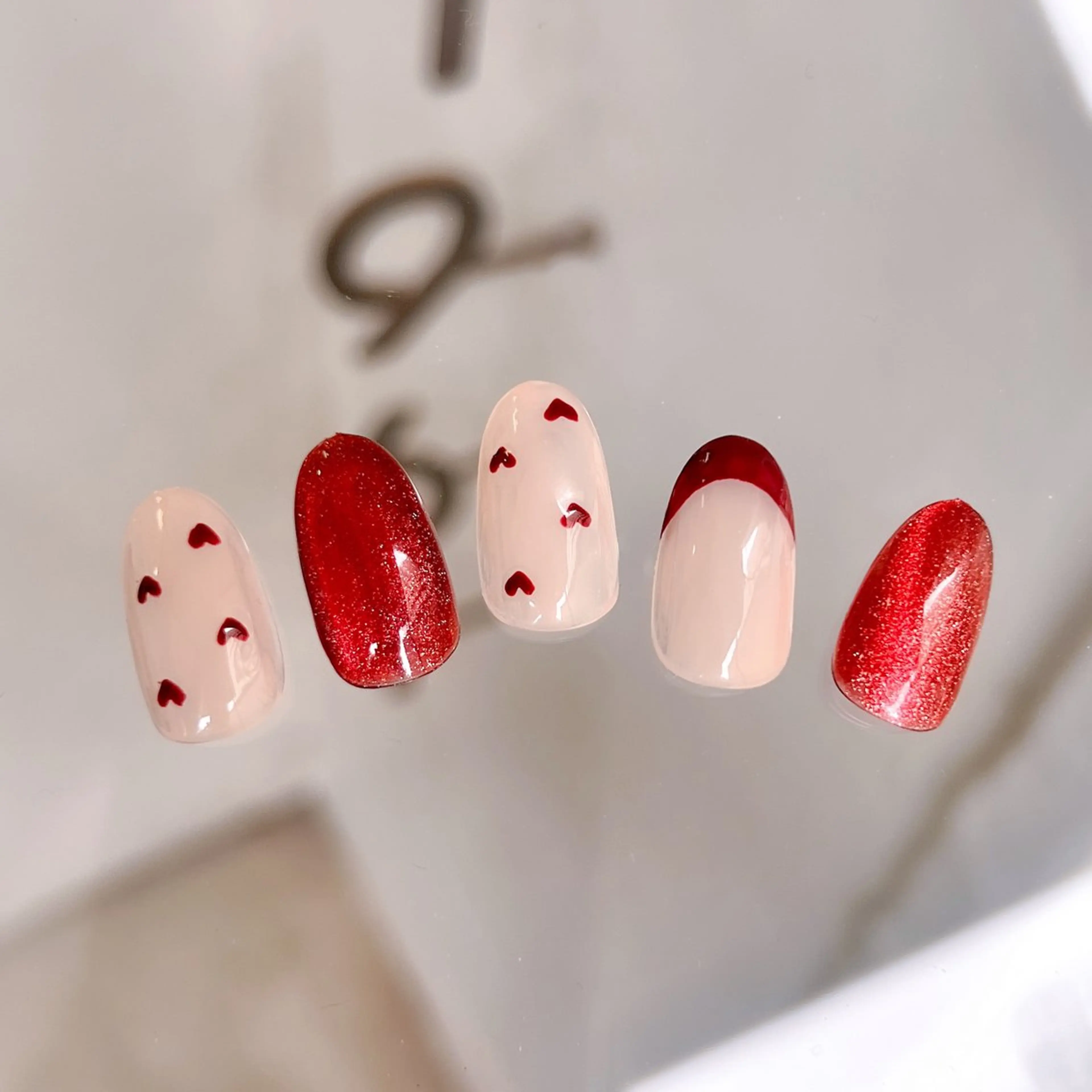 ネイル ハート バレンタイン LEFTNAILS フィルインニュアンスのネイルデザイン