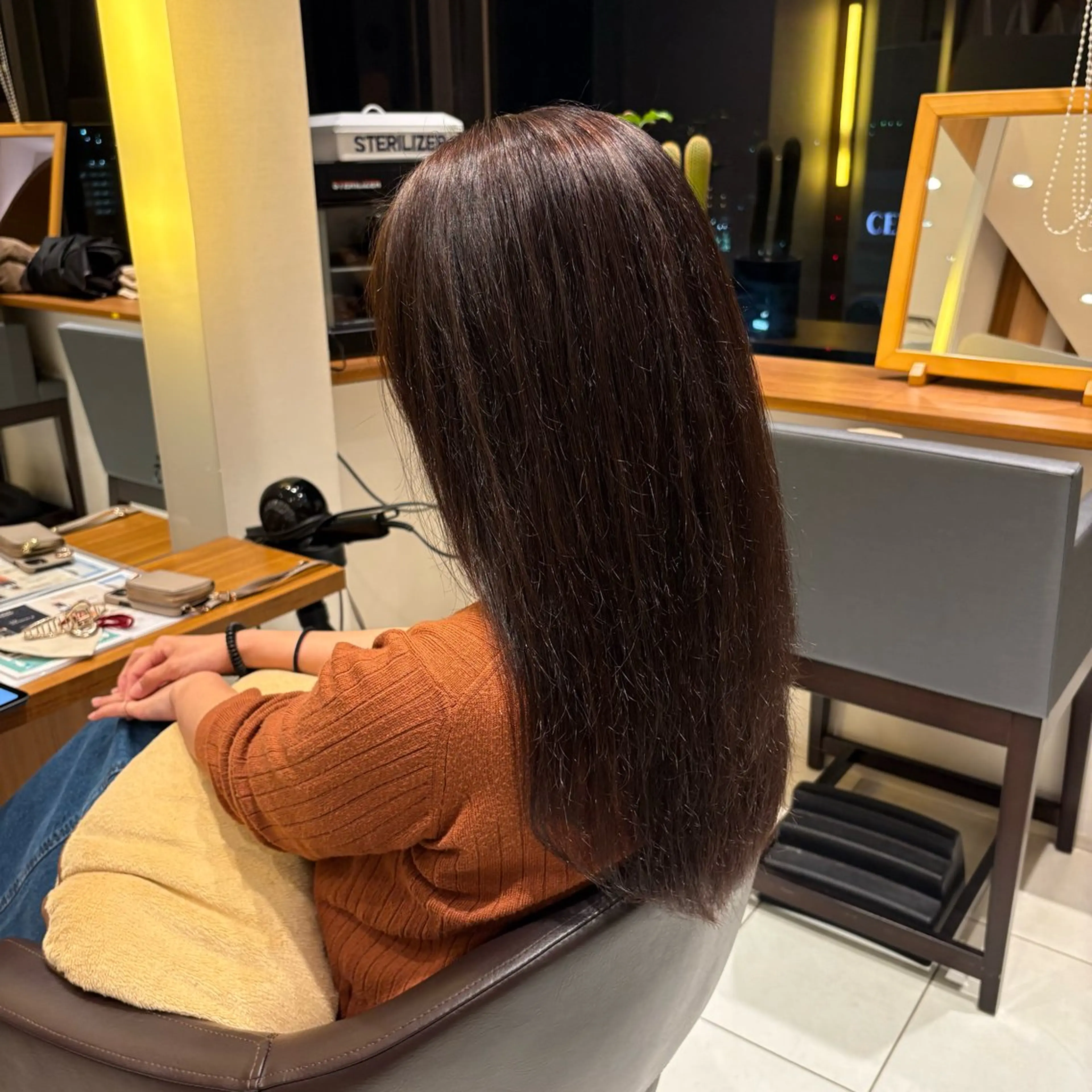 カラー 森田 玲央のヘアスタイル