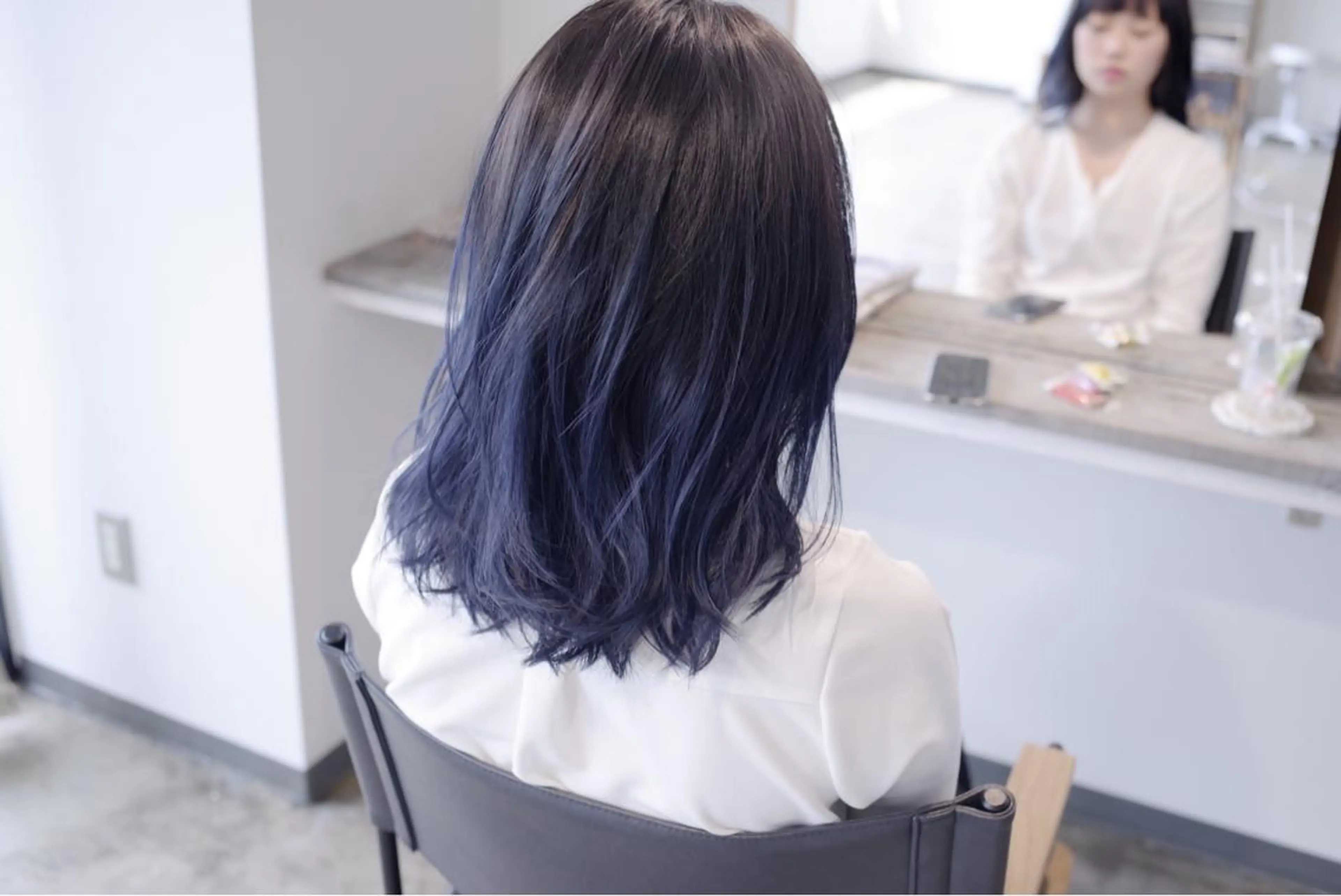 ミディアム カラー ヘアアレンジ クセ毛お悩みの方 四宮桂佑のヘアスタイル
