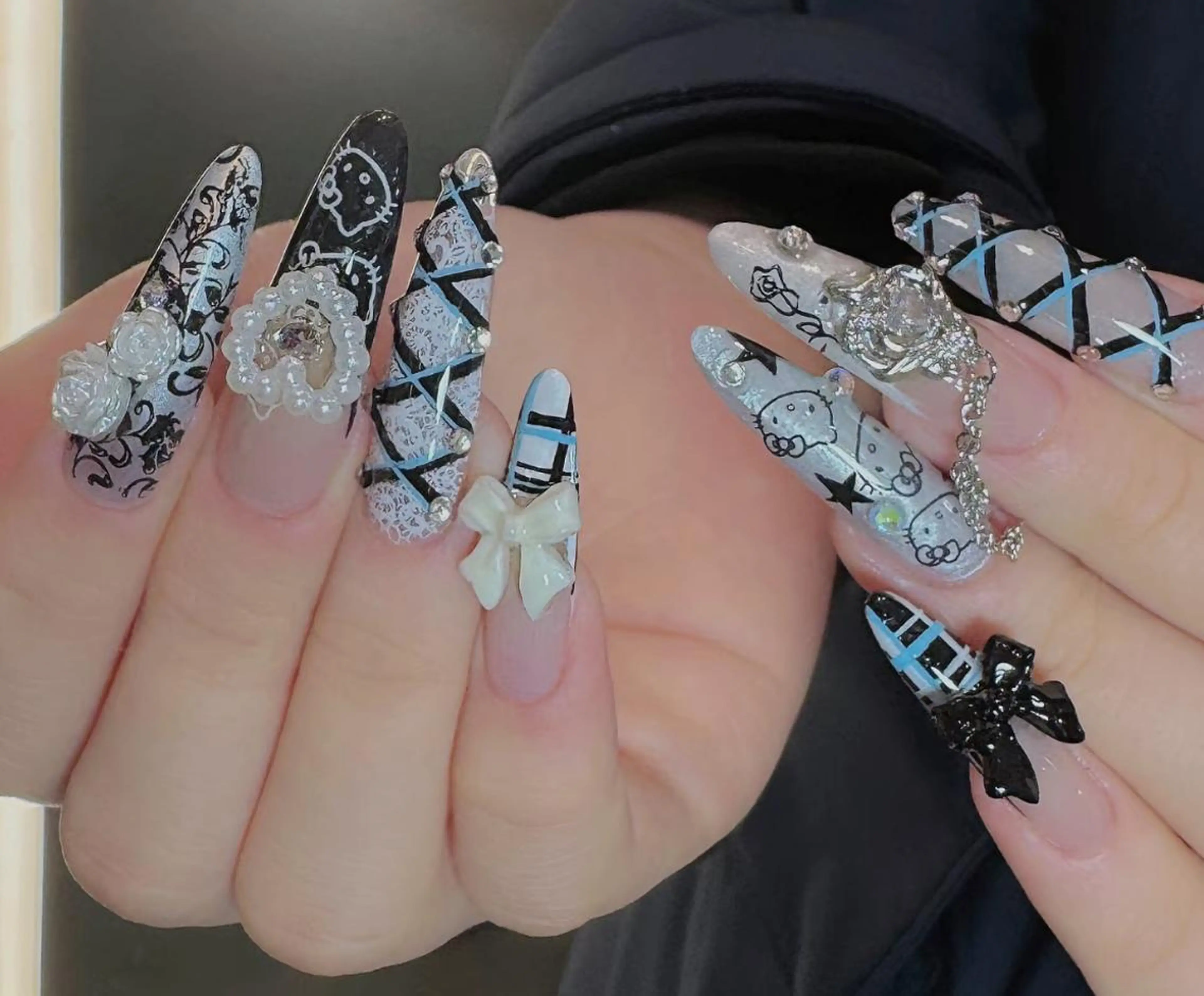 ネイル ハンドネイル 🎀 NaNa_nailのネイルデザイン