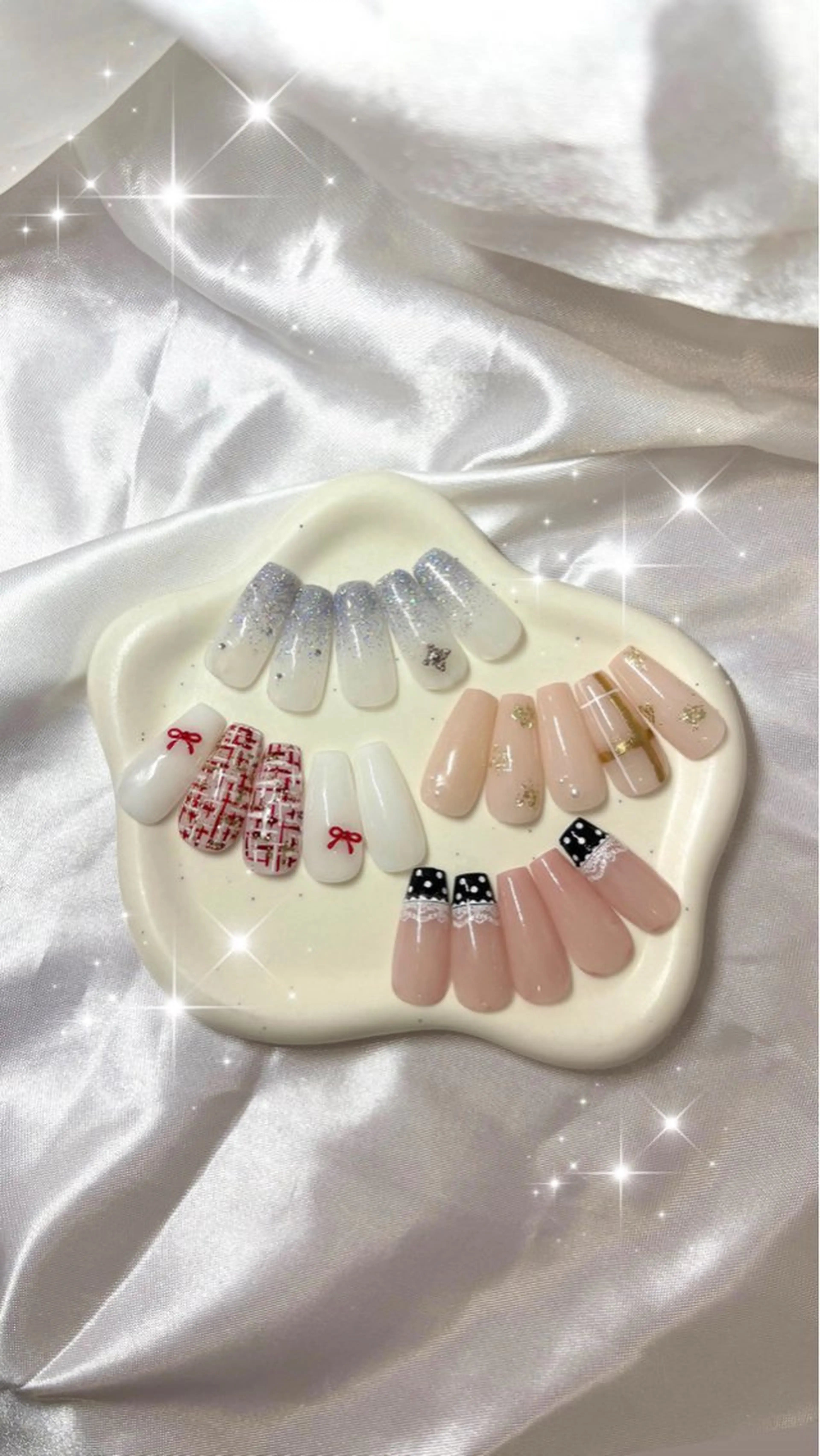 【オフ無】December nail❄️✨の写真