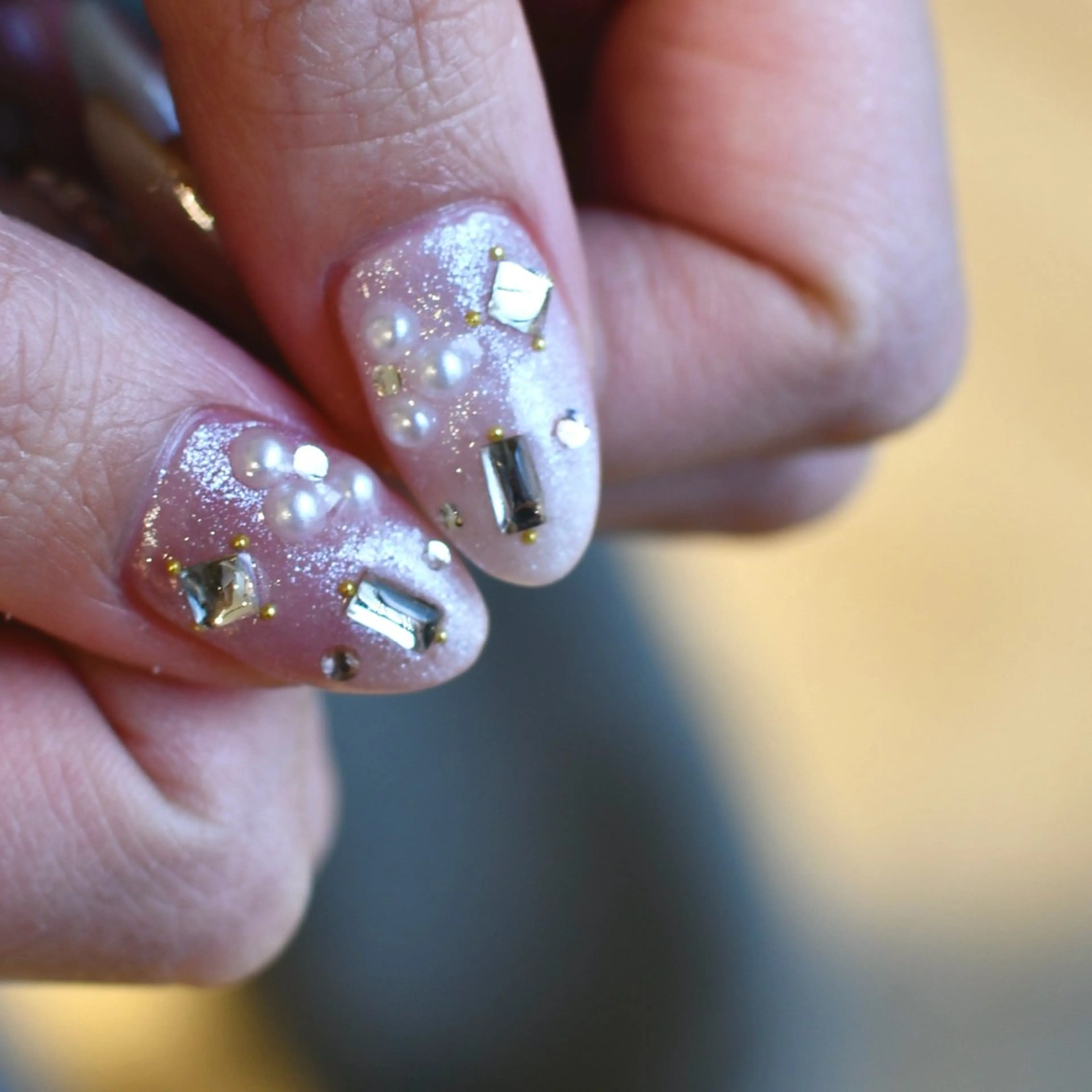 ネイル ニュアンスネイル ハンドネイル nuu 栄  /  シェアサロン所属・nuu栄 ユキ / 大人ニュアンスのネイルデザイン