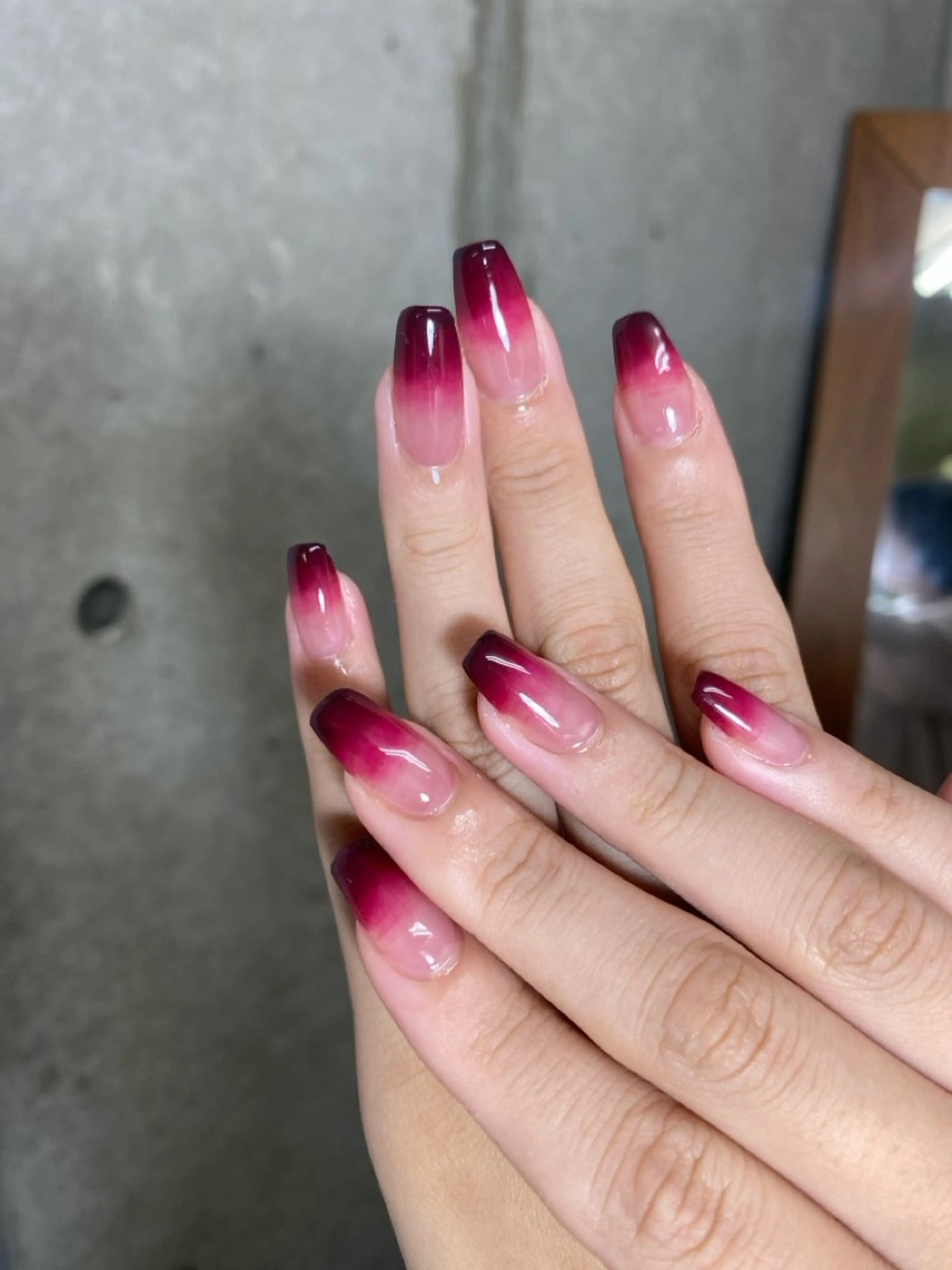 🖤💅🏽【Hand】グラデーションネイルの写真