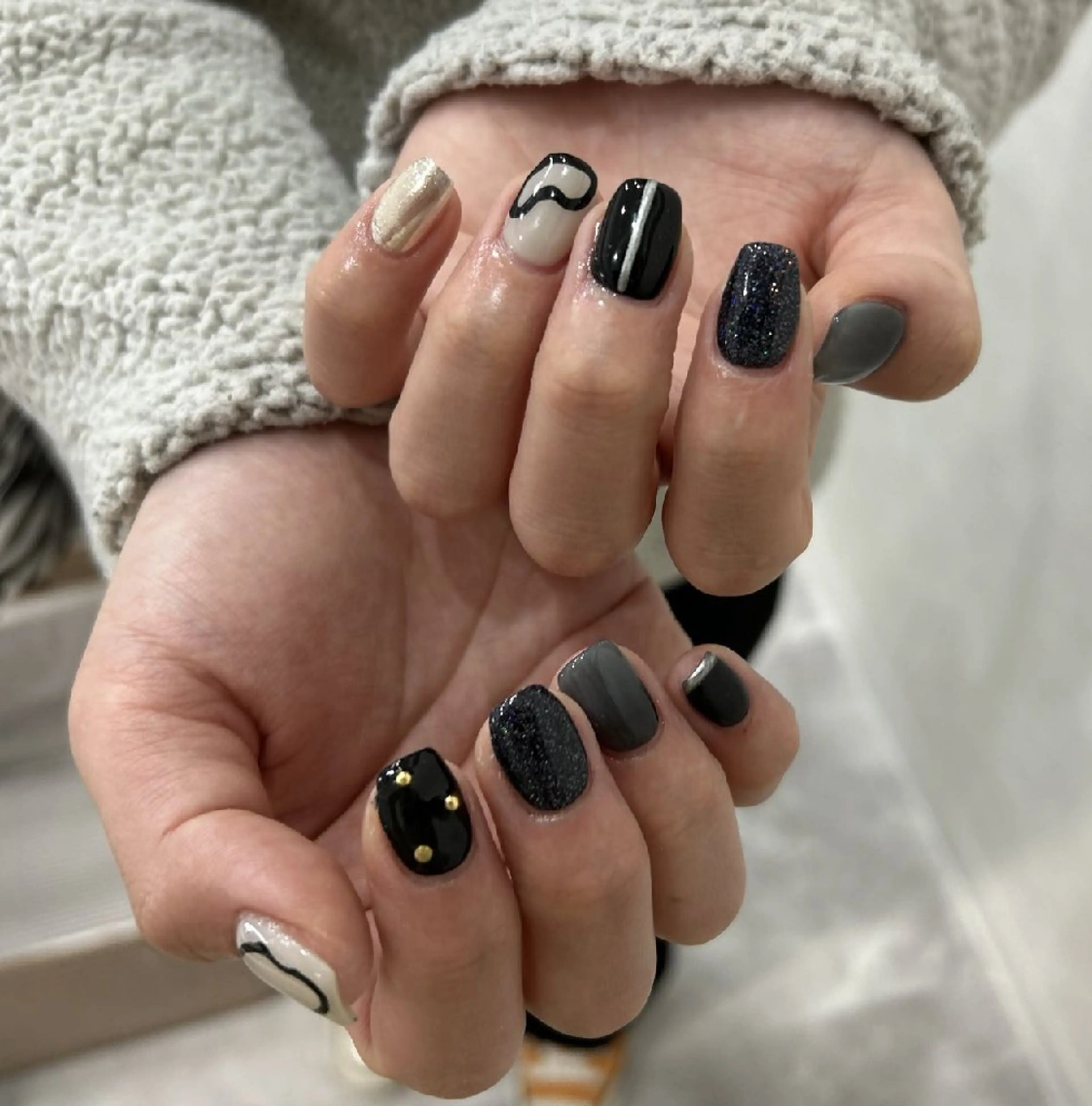 ネイル クリアネイル フラッシュネイル フットネイル フレンチネイル ジェルネイル ハンドネイル UM Nail Salonのネイルデザイン