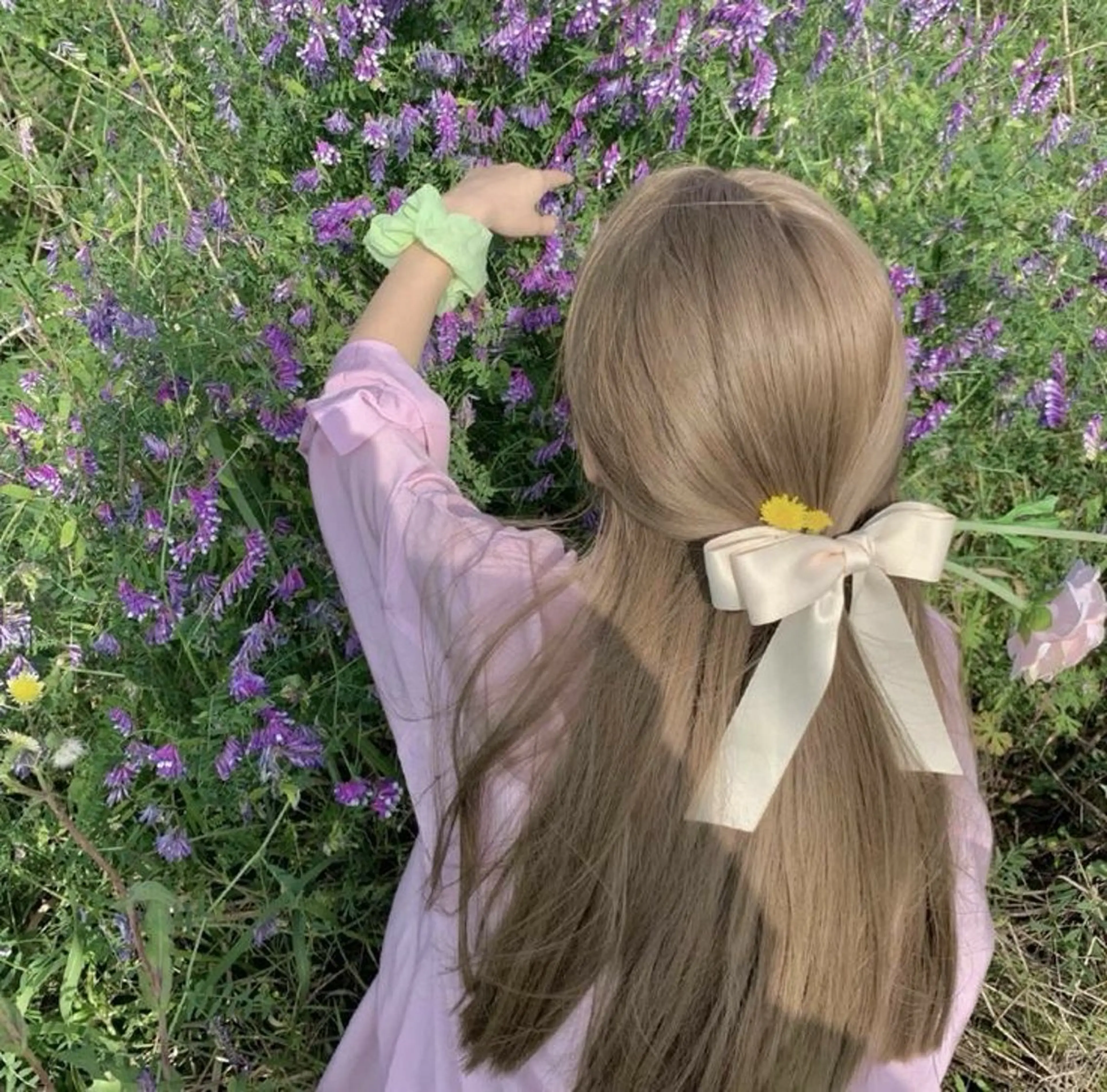 ロング カラー ヘアアレンジ ヘアカラー トリートメント ヘッドスパ ヘアセット 透け上品ハイトーン 職人ゆうと🤍のヘアスタイル