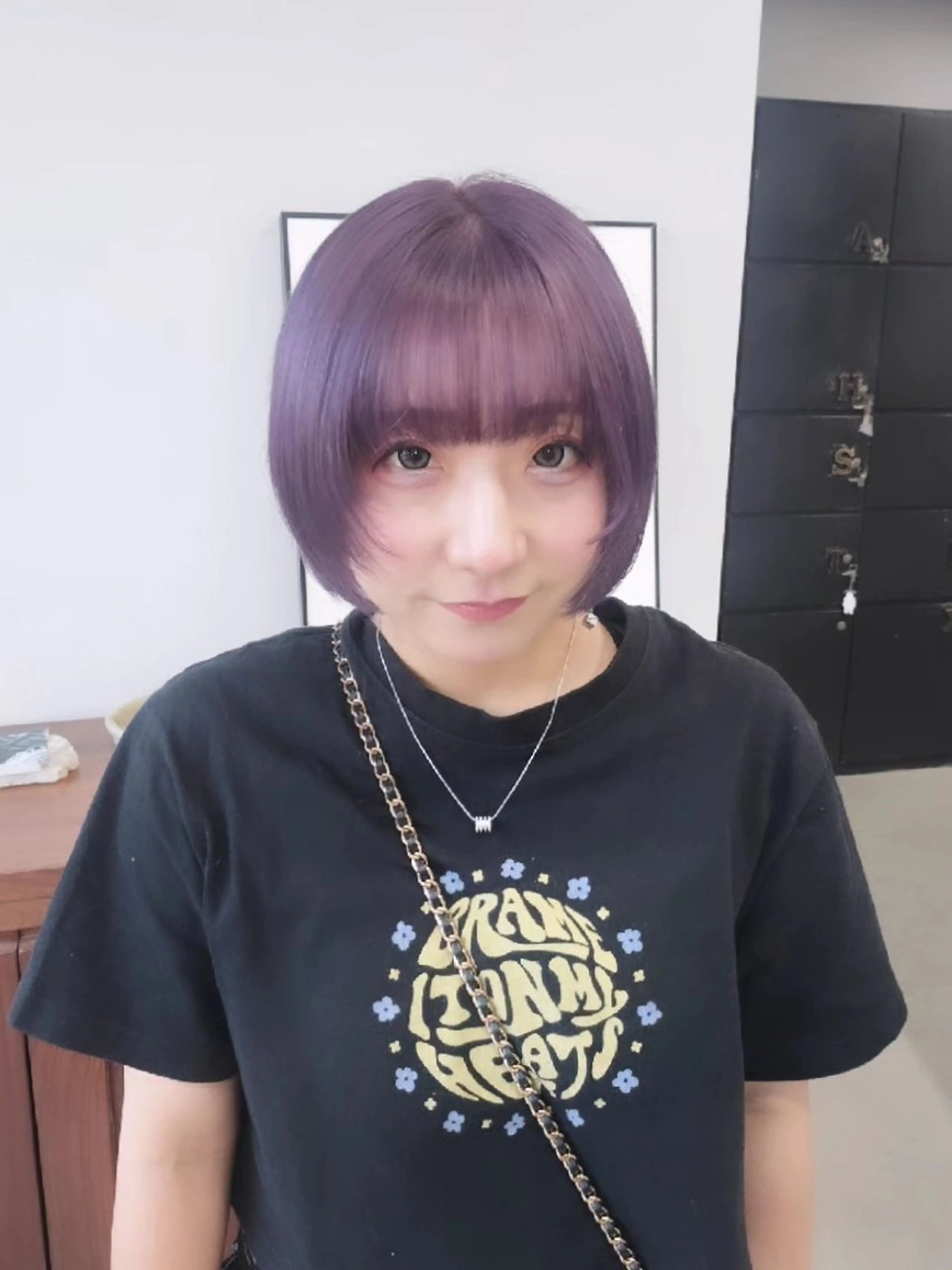 ショート カラー ハイトーンカラー ラベンダーカラー パープルカラー ヘアカラー トリートメント サクライ サナのヘアスタイル