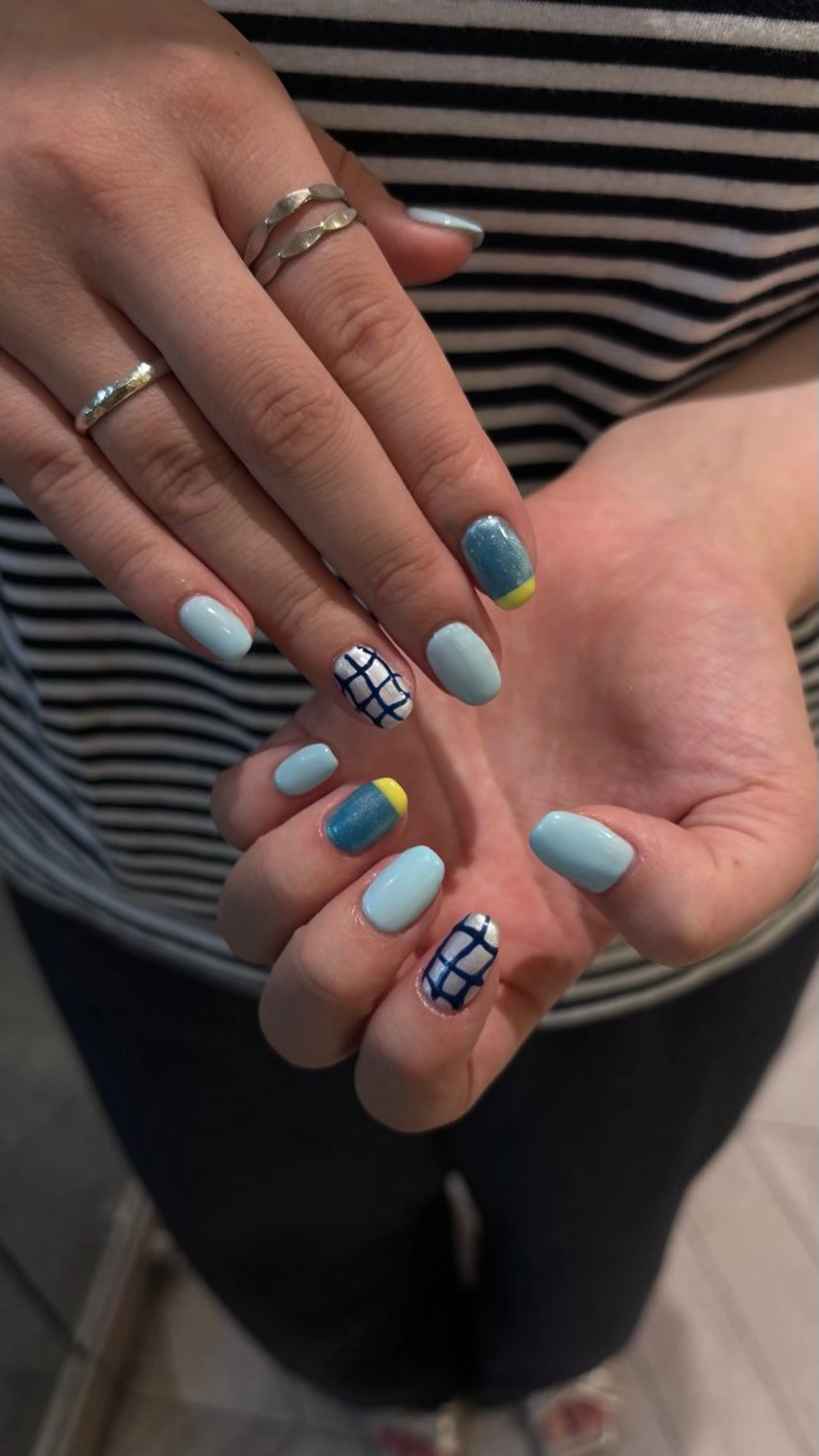 ネイル ハイトーン/レイヤー KYOKA🩶のヘアスタイル