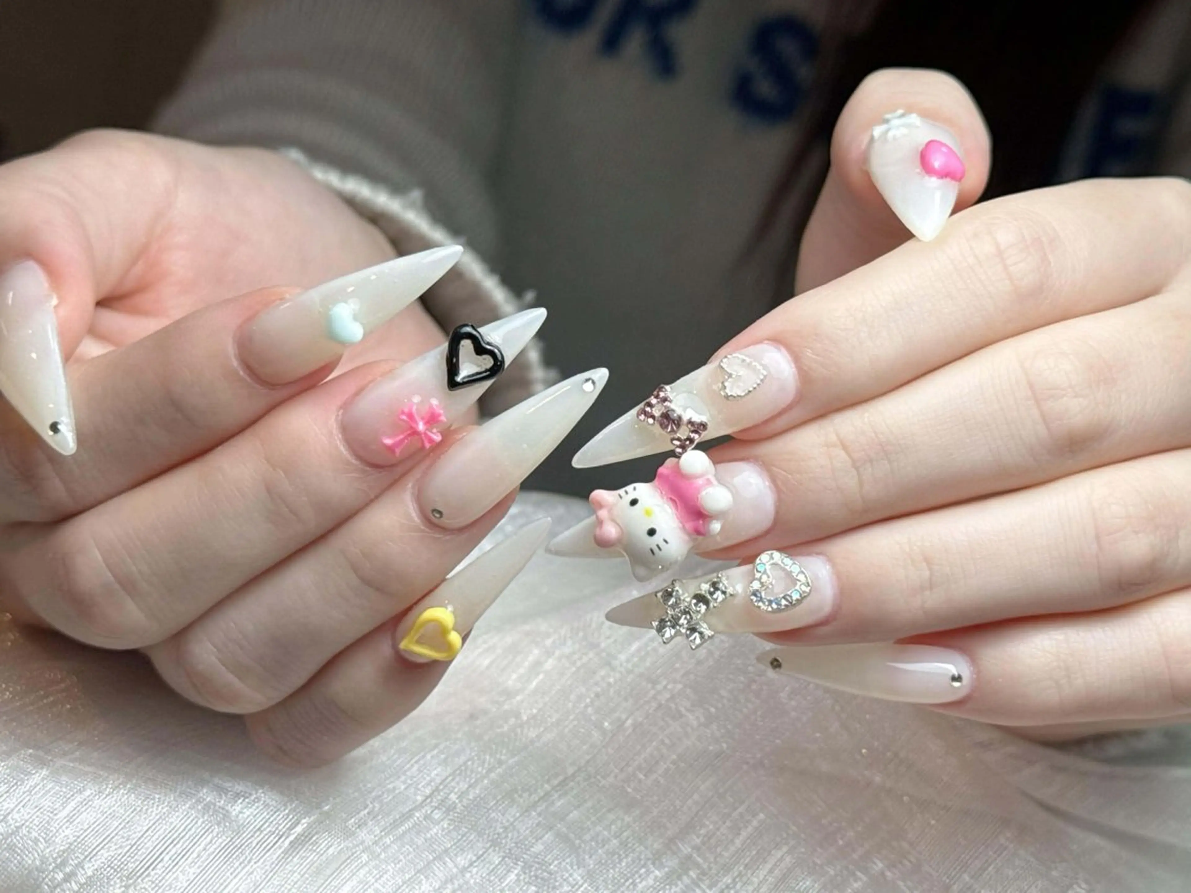 ネイル アートネイル 成人式 ジェルネイル ニュアンスネイル 夏ネイル ハンドネイル Jenn Nail Salonのネイルデザイン