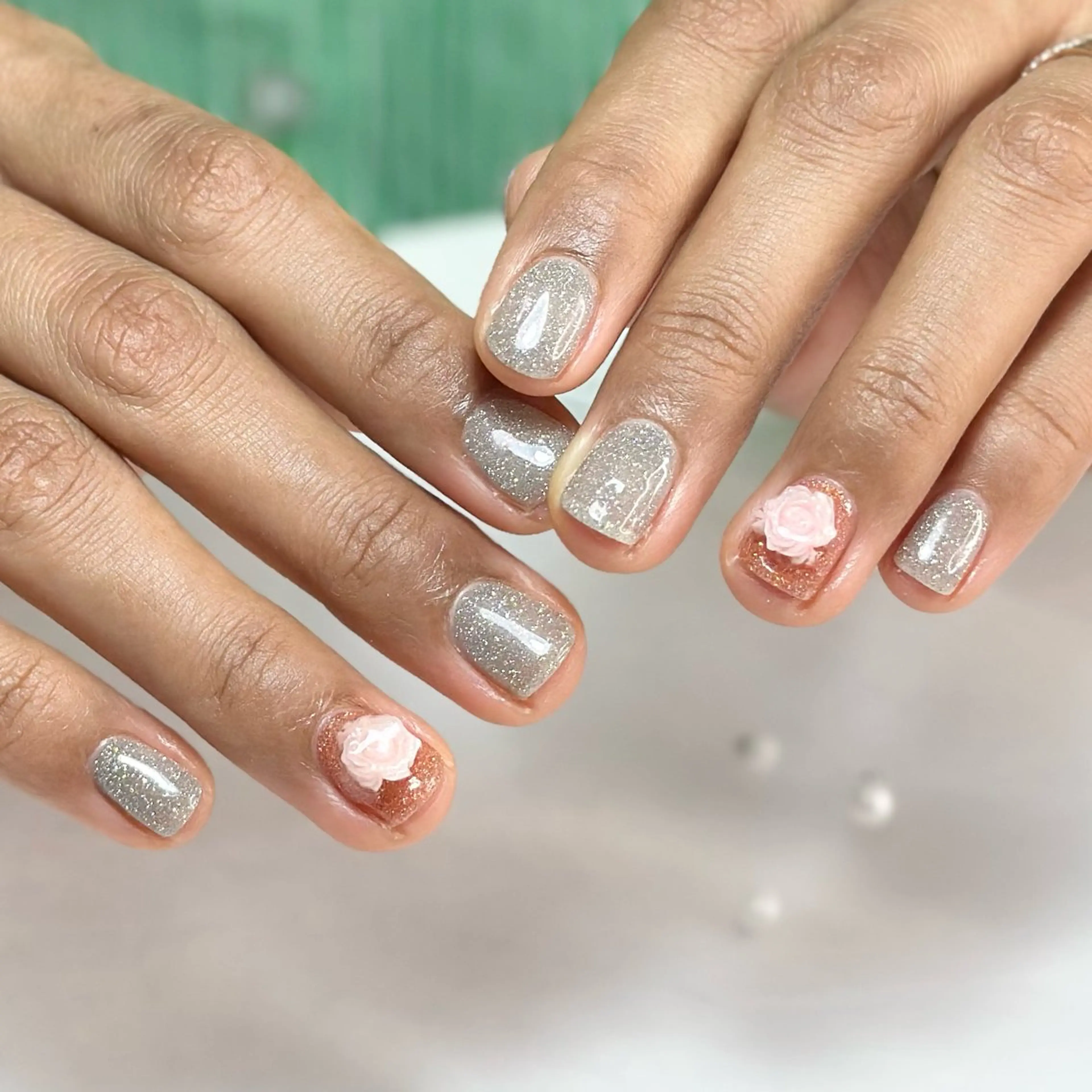 ネイル ストーンネイル ハンドネイル HAIR&MAKE POSH 日暮里のネイルデザイン