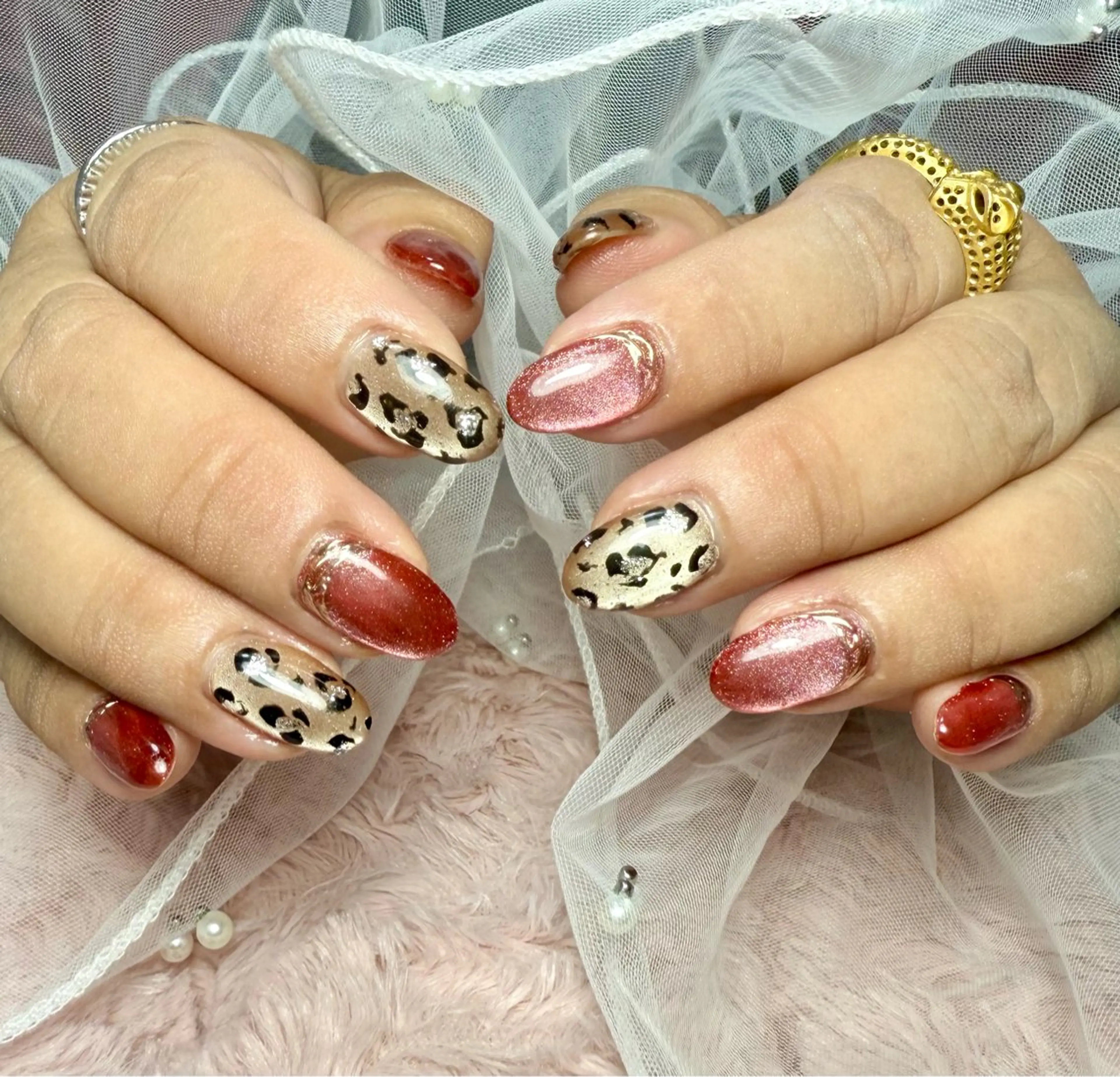 ネイル アニマル柄 アートネイル チークネイル フラッシュネイル フラッシュマグ M.N_ nailのネイルデザイン