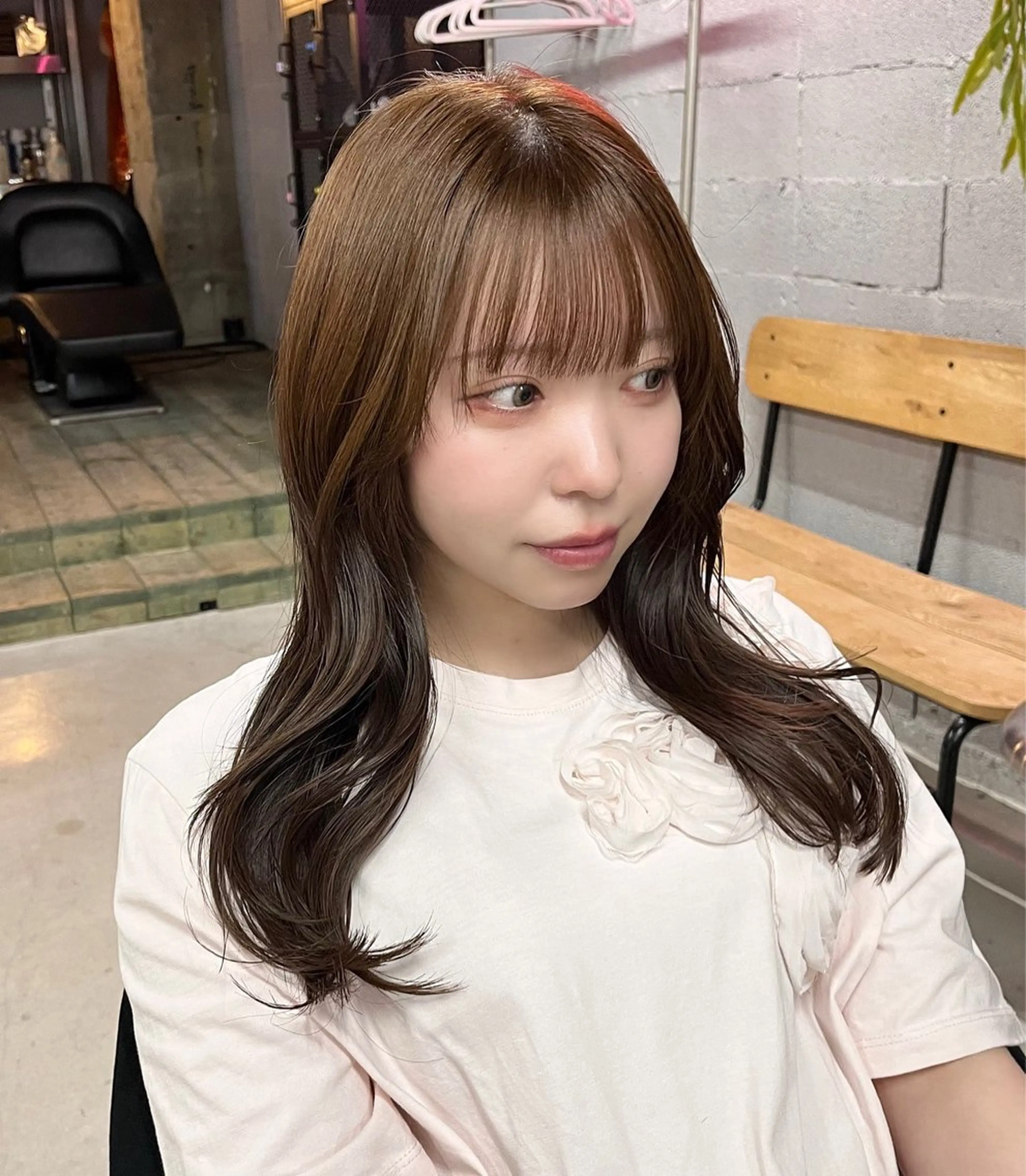 セミロング col sapporo所属・あざと可愛い💓 盛れる顔まわり/uiのヘアスタイル