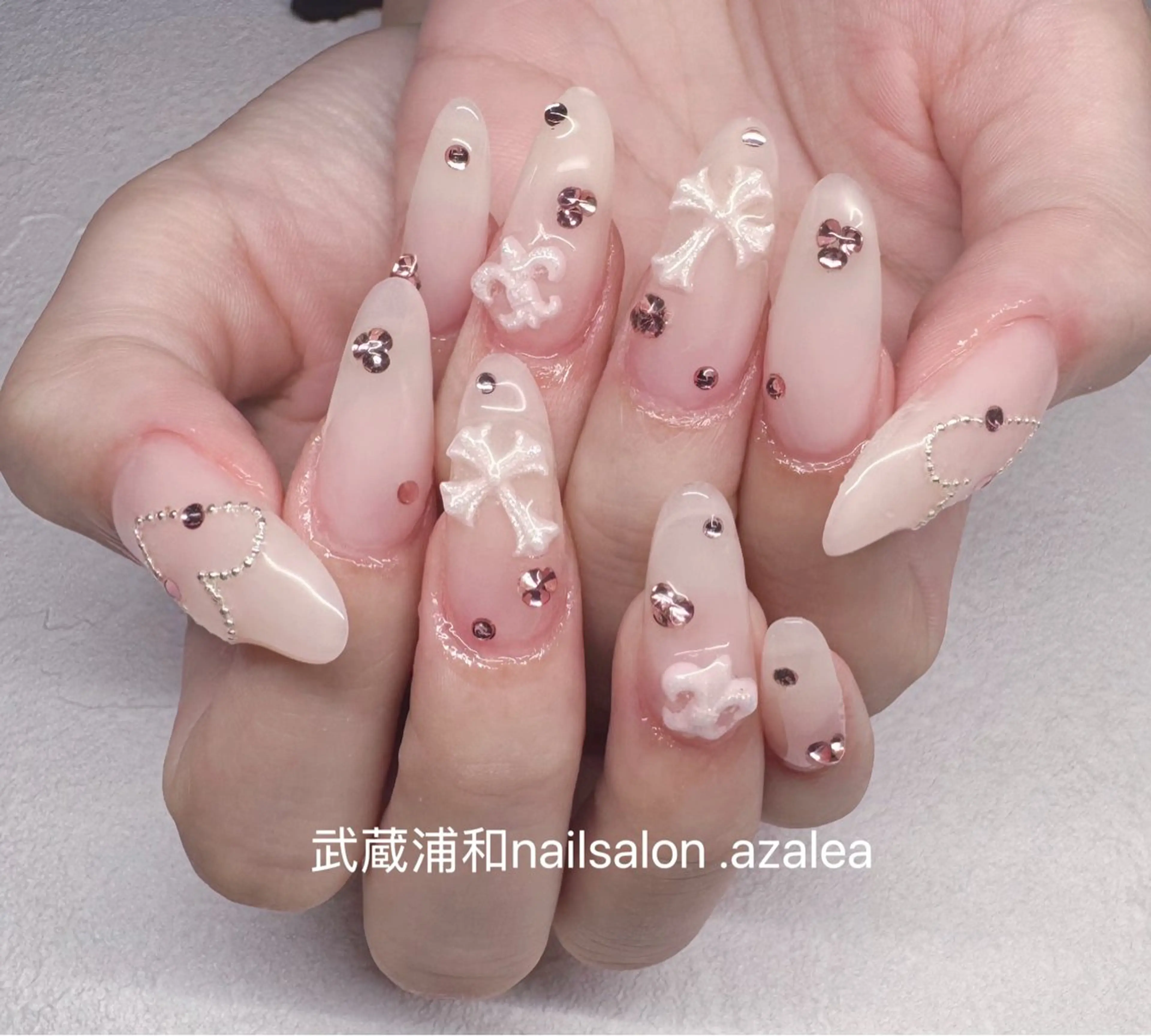 ネイル ハンドネイル R inのネイルデザイン