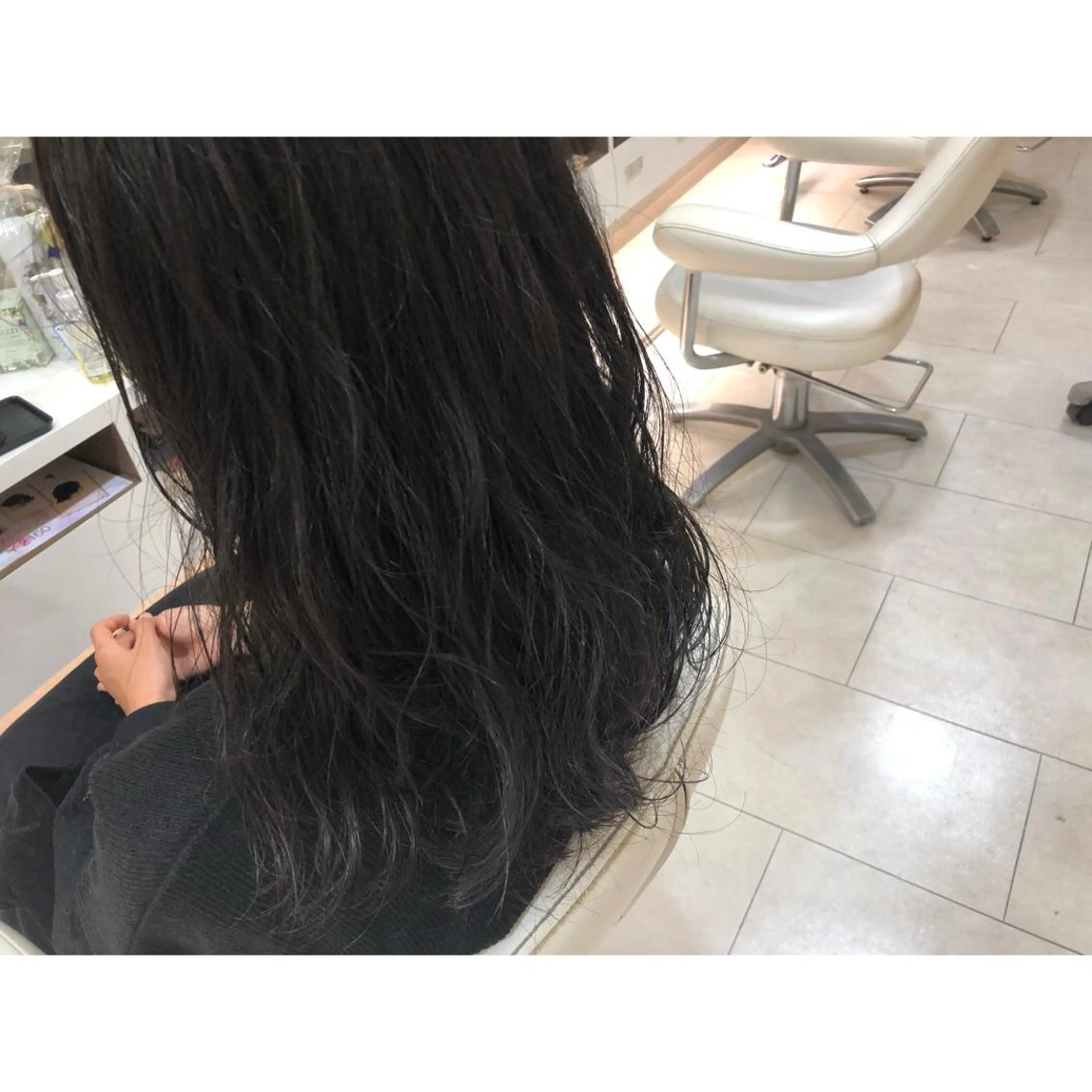 ミディアム パーマ 池村美月 @透明感カラーのヘアスタイル