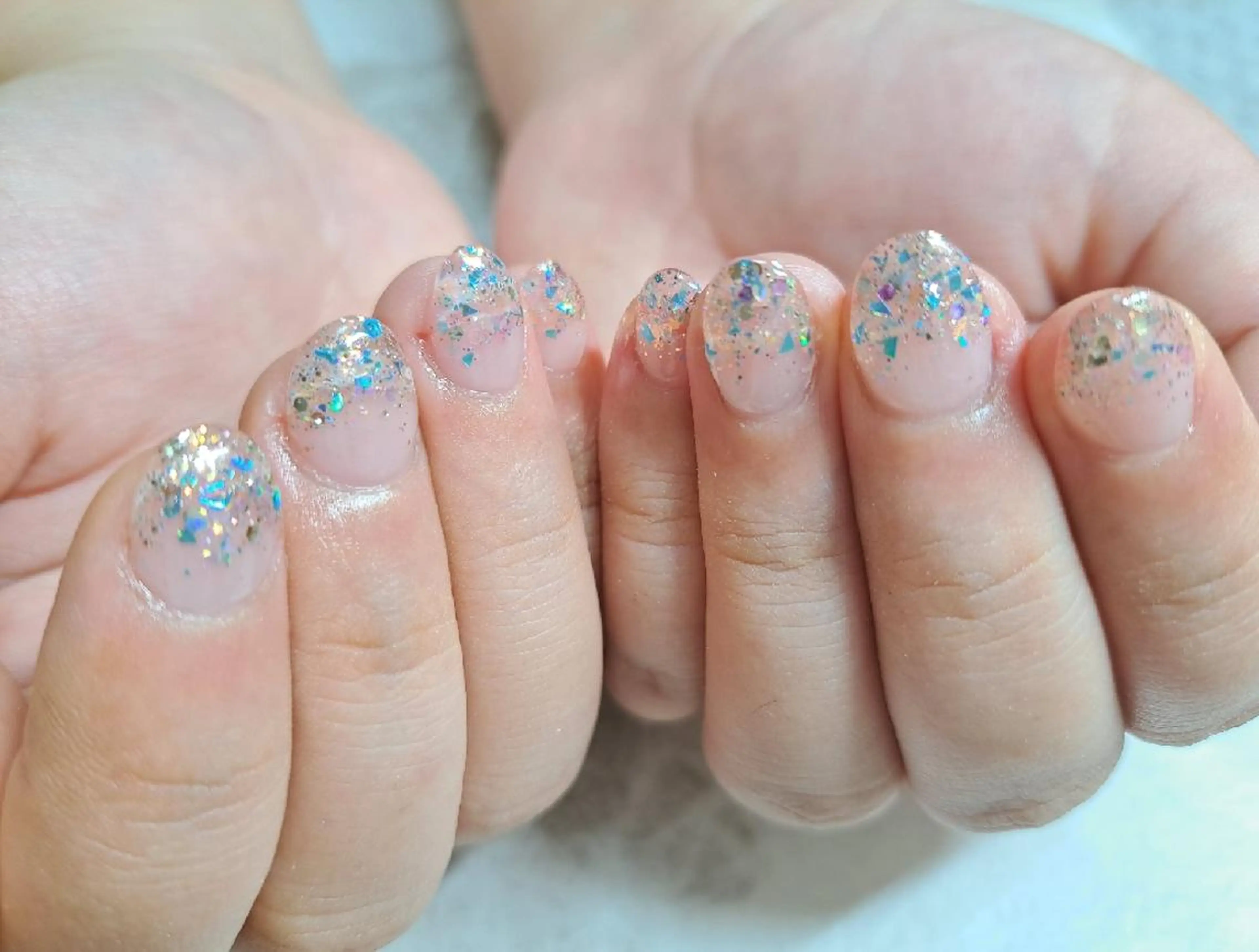 ネイル オーロラネイル ラメ(グリッター) ハンドネイル フットネイル Lupinus所属・Lupinus ルピナスのネイルデザイン