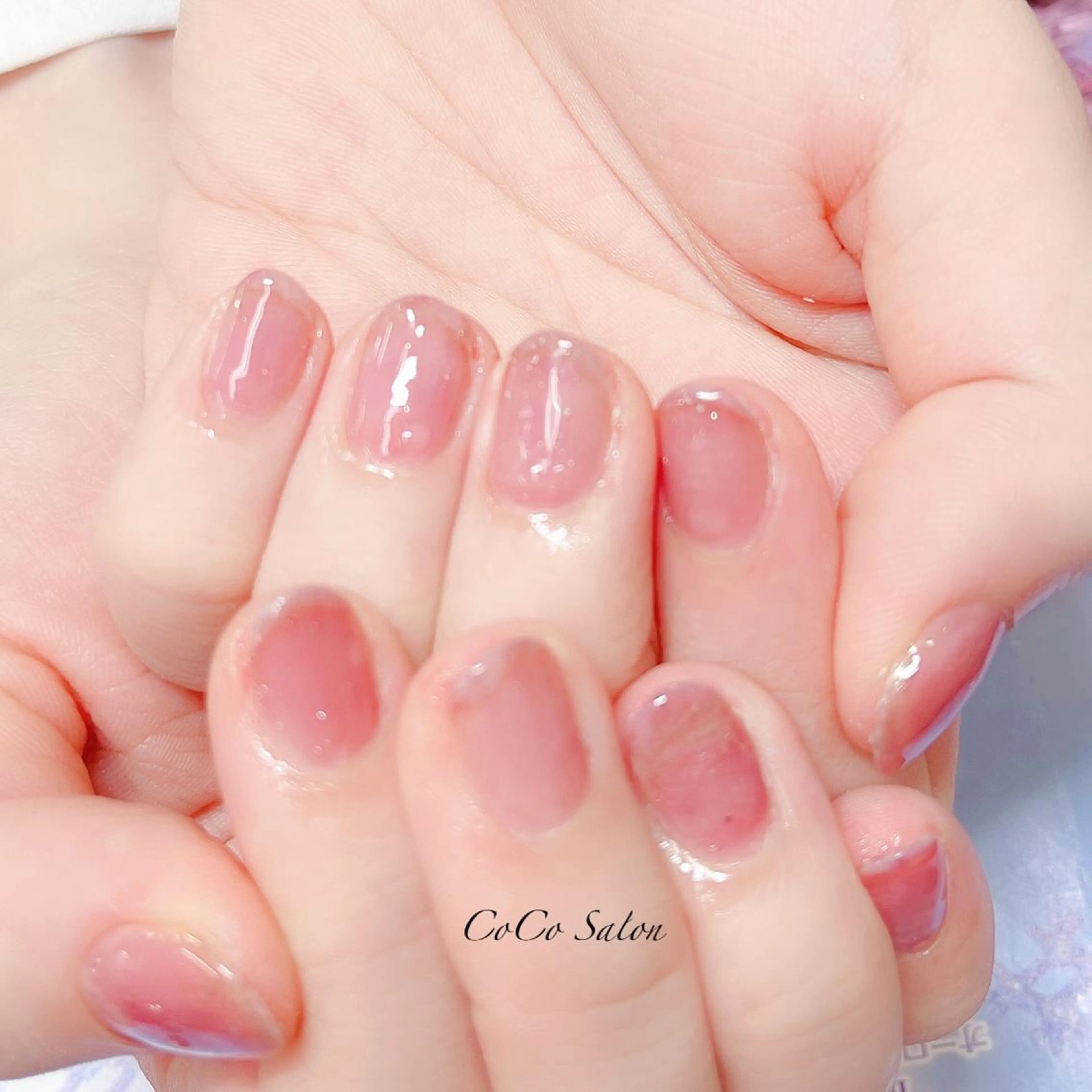 ネイル 長さ出し ジェルネイル ホログラムネイル オフィスネイル ワンカラーネイル ハンドネイル CoCoSalon ネイル/まつ毛予約のネイルデザイン