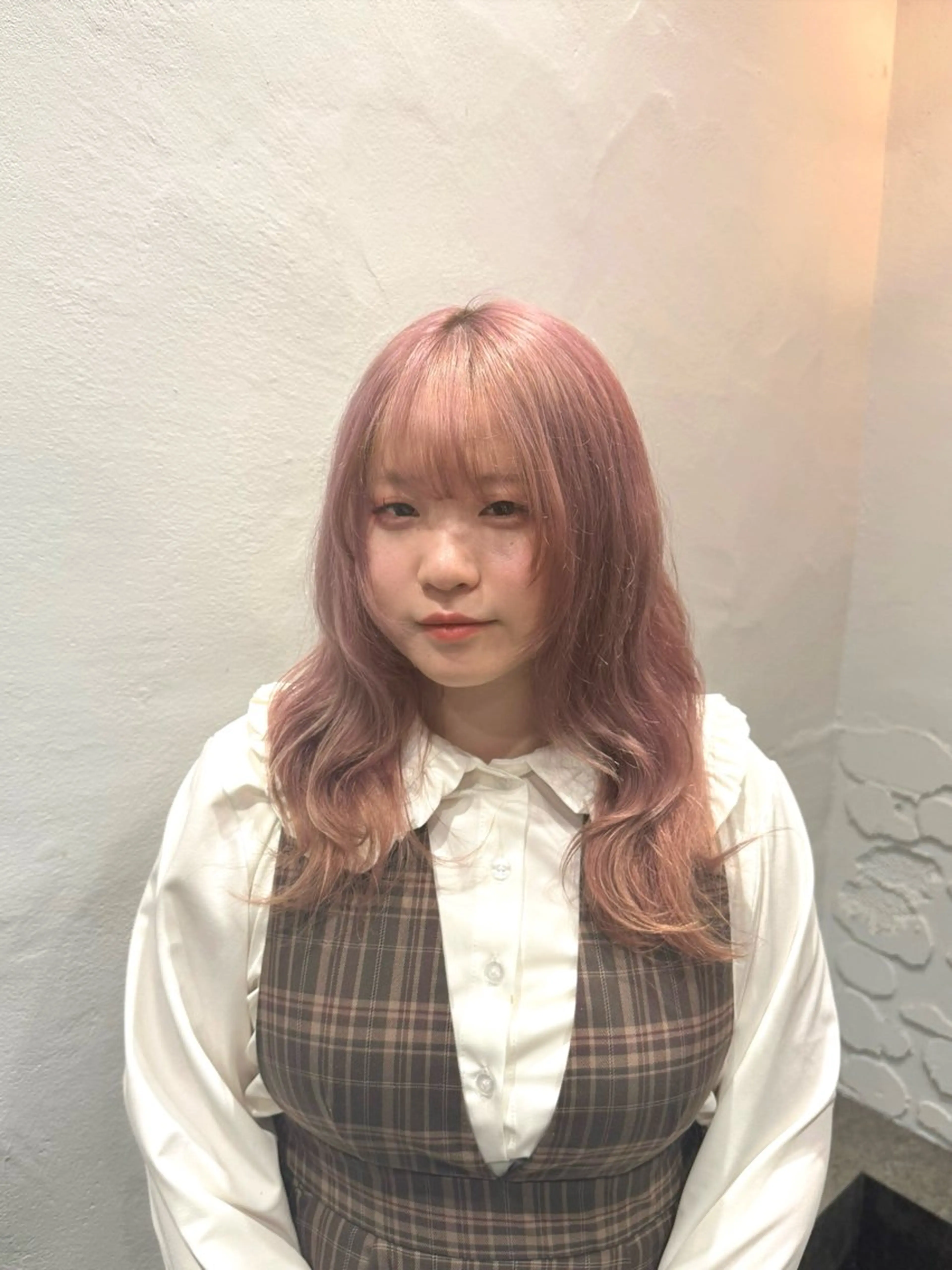 セミロング カラー haru 髪質改善サロンのヘアスタイル