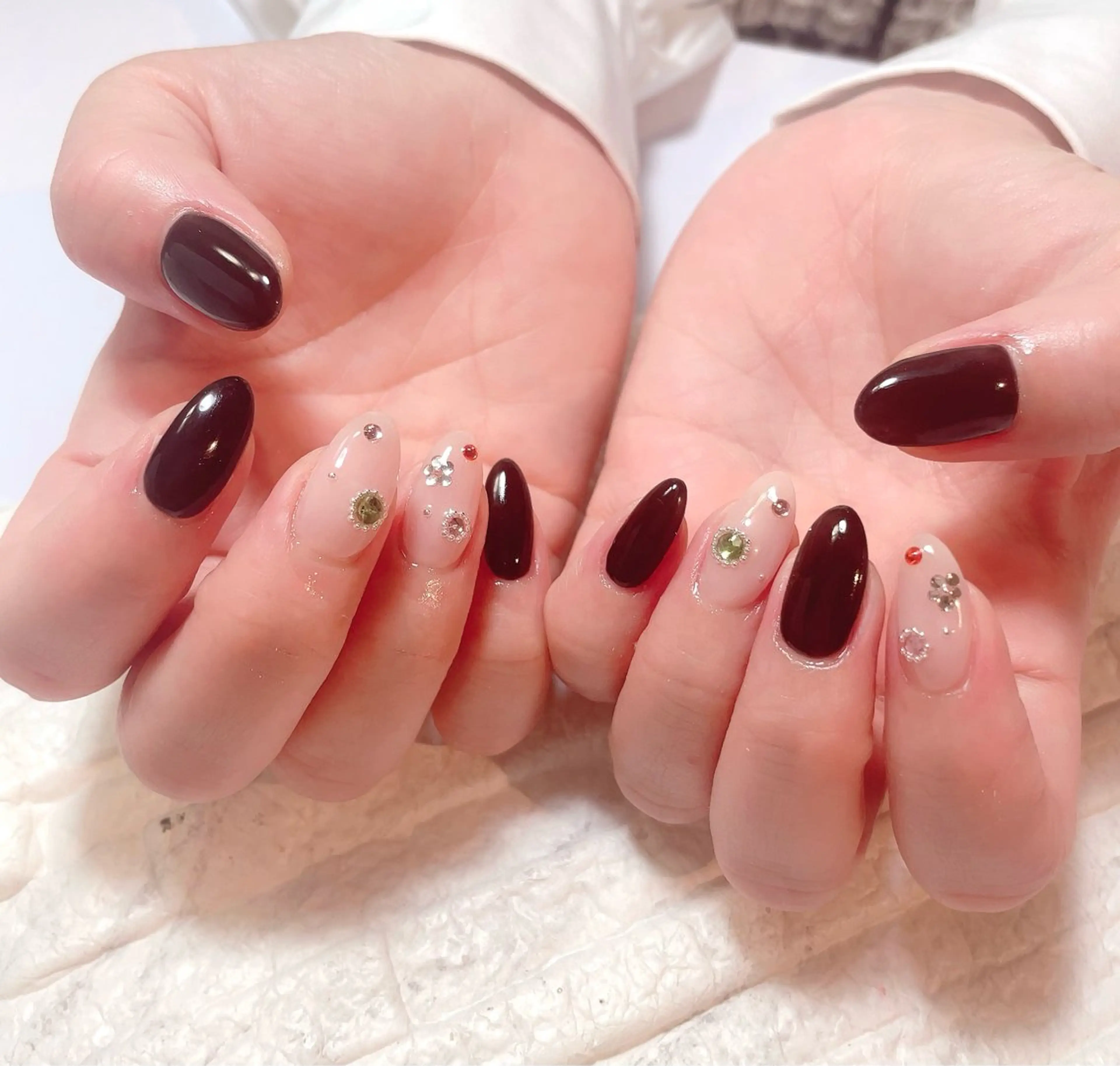 ネイル ハンドネイル yochi nailのネイルデザイン