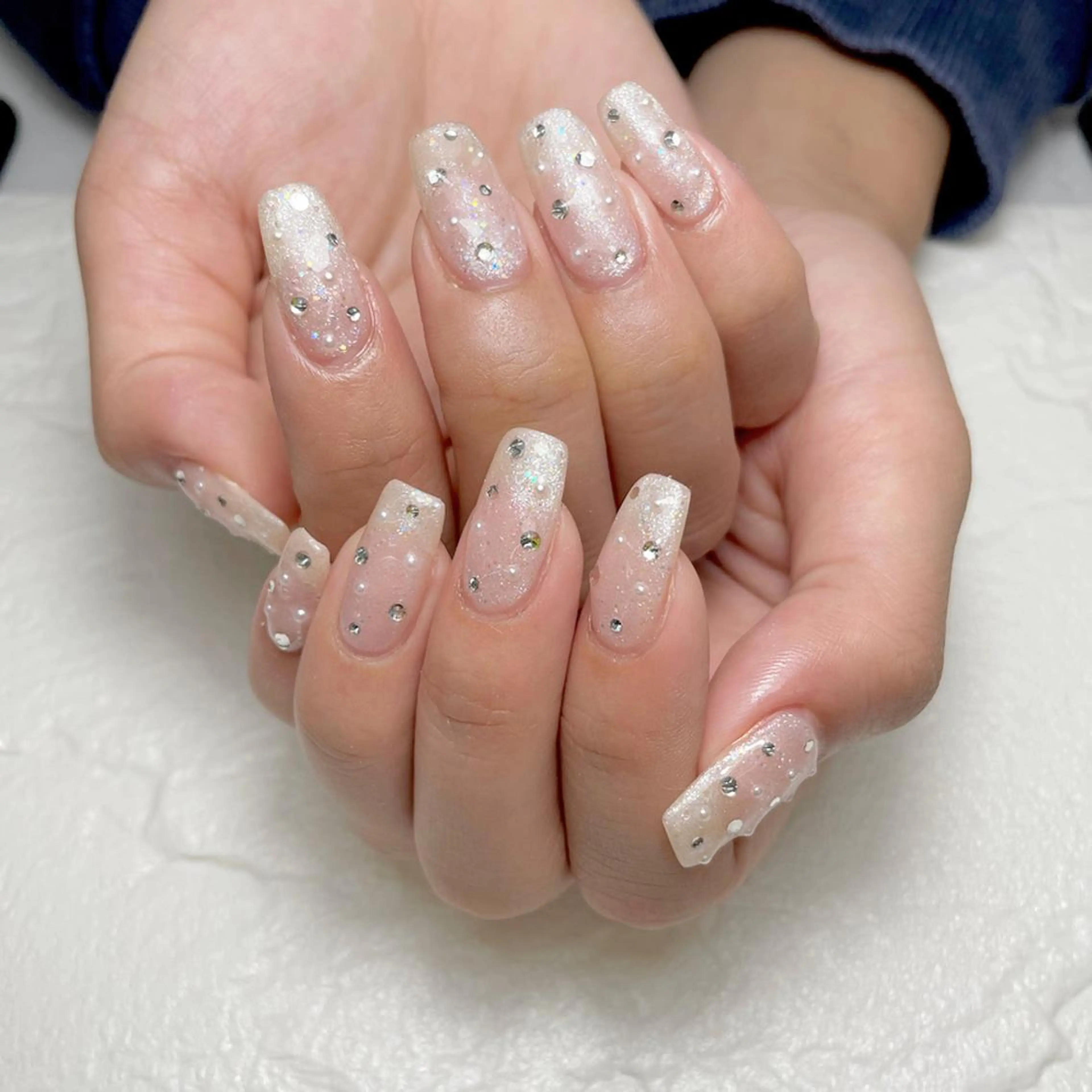 ネイル キラキラネイル 持ち込み ストーンネイル Nail Blue512所属・Nailist MINORIのネイルデザイン