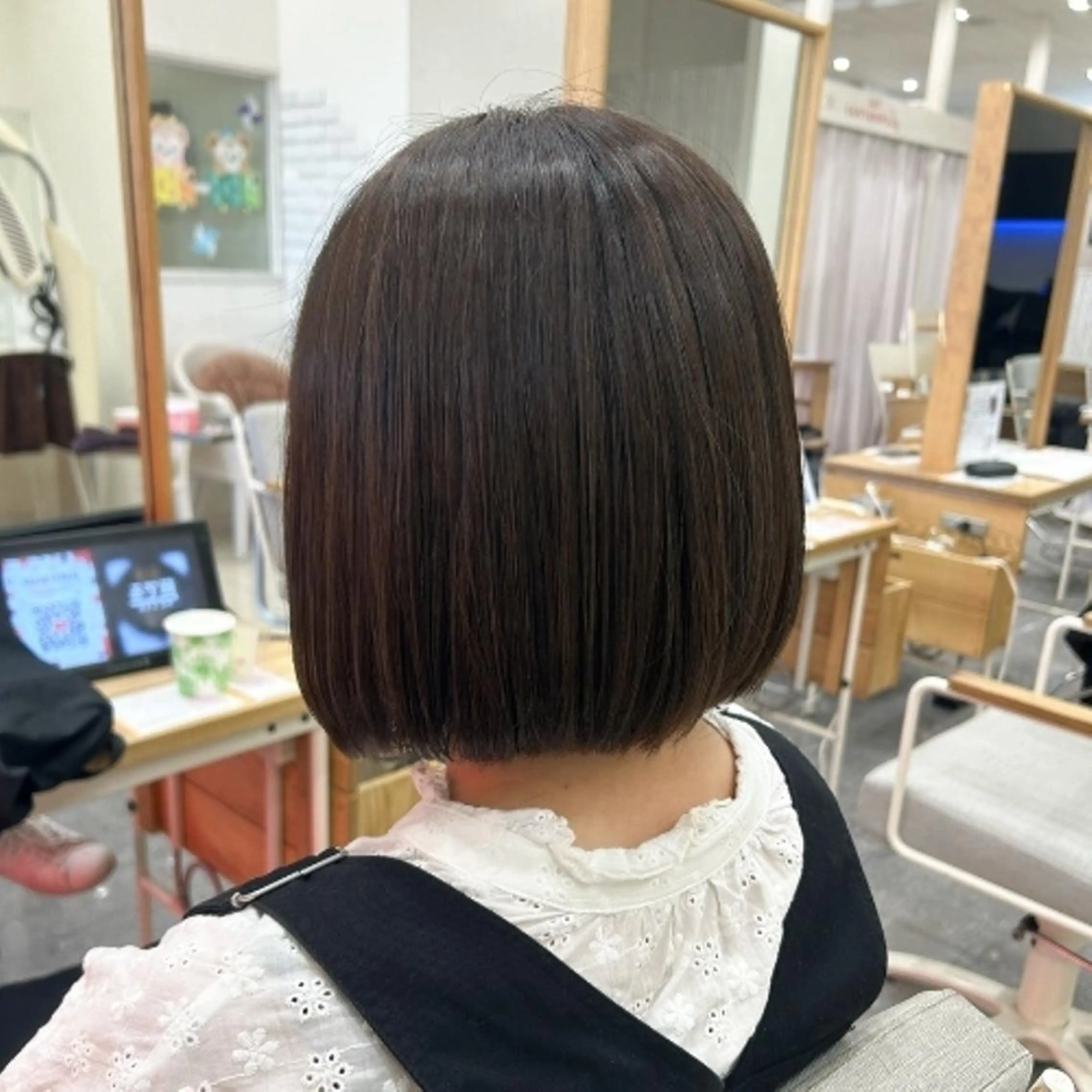 ミディアム カラー ヘアケアサロン MAIN[メイン]のヘアスタイル