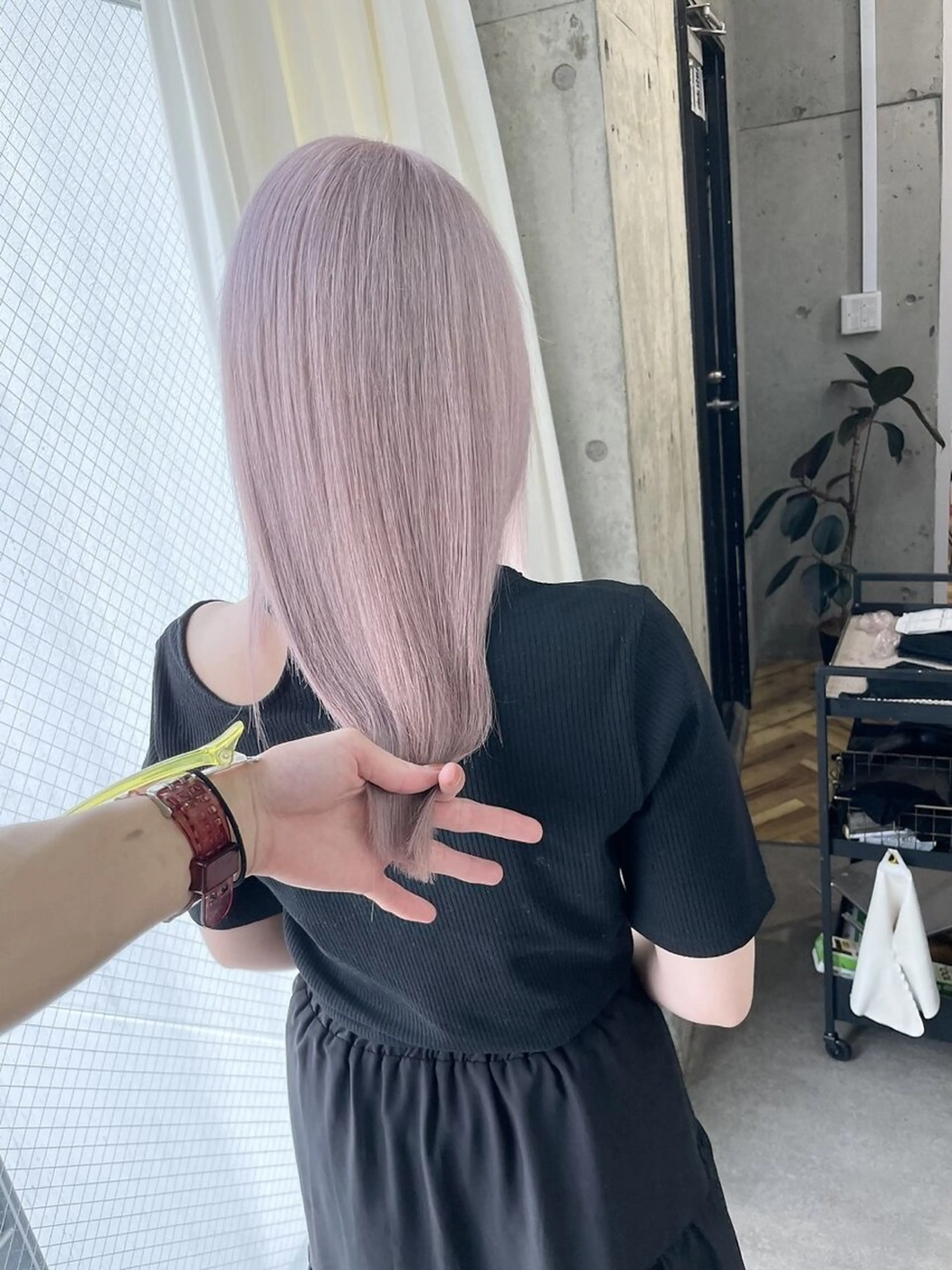 セミロング カラー セミロングパーマ ブリーチ ケアブリーチ ダブルカラー ハイライトカラー ヘアカラー トリートメント lani ブリーチ /ダブルカラーのヘアスタイル