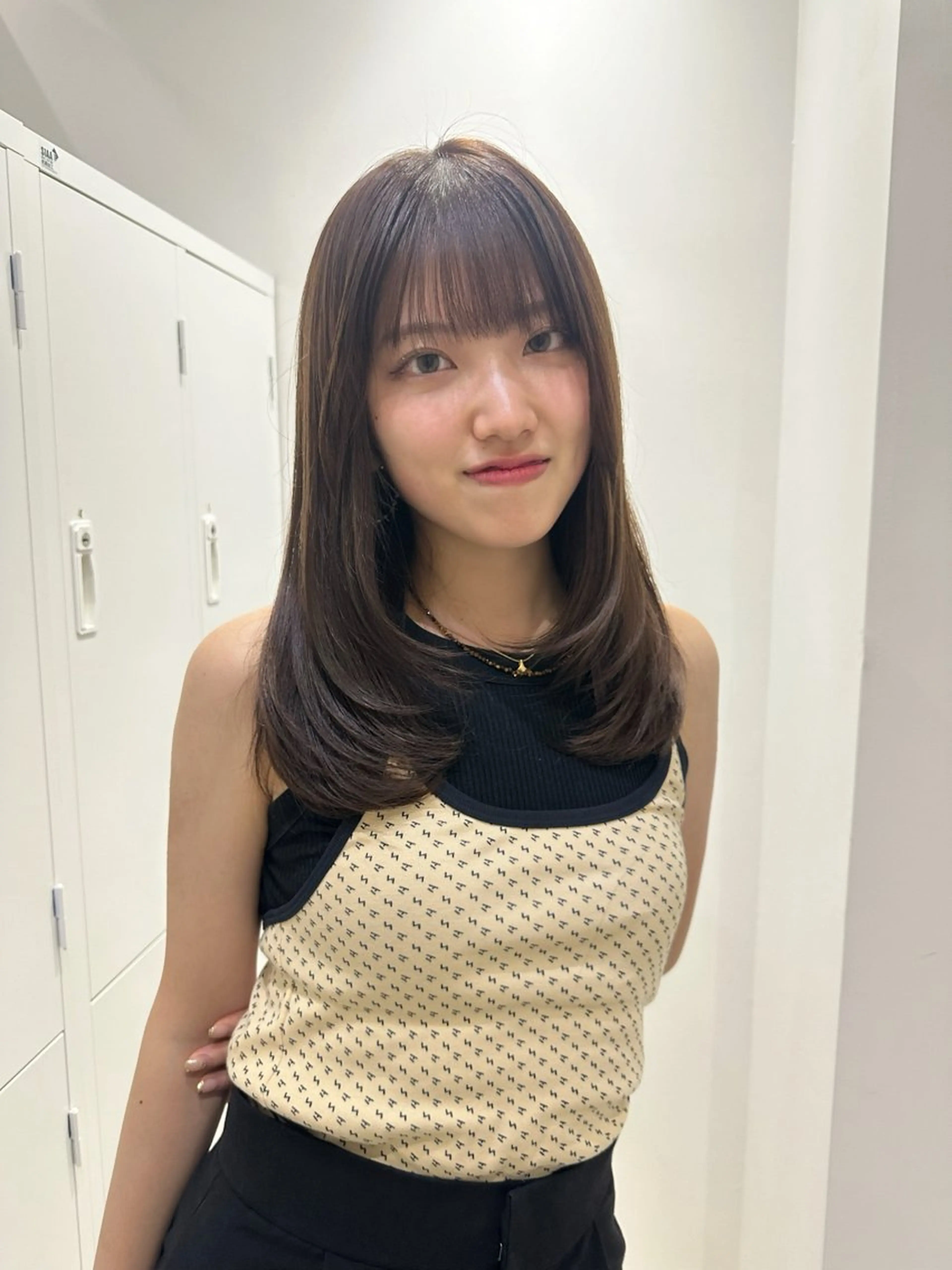 セミロング レイヤーカット 中韓style 💄🤍愛子🇨🇳のヘアスタイル