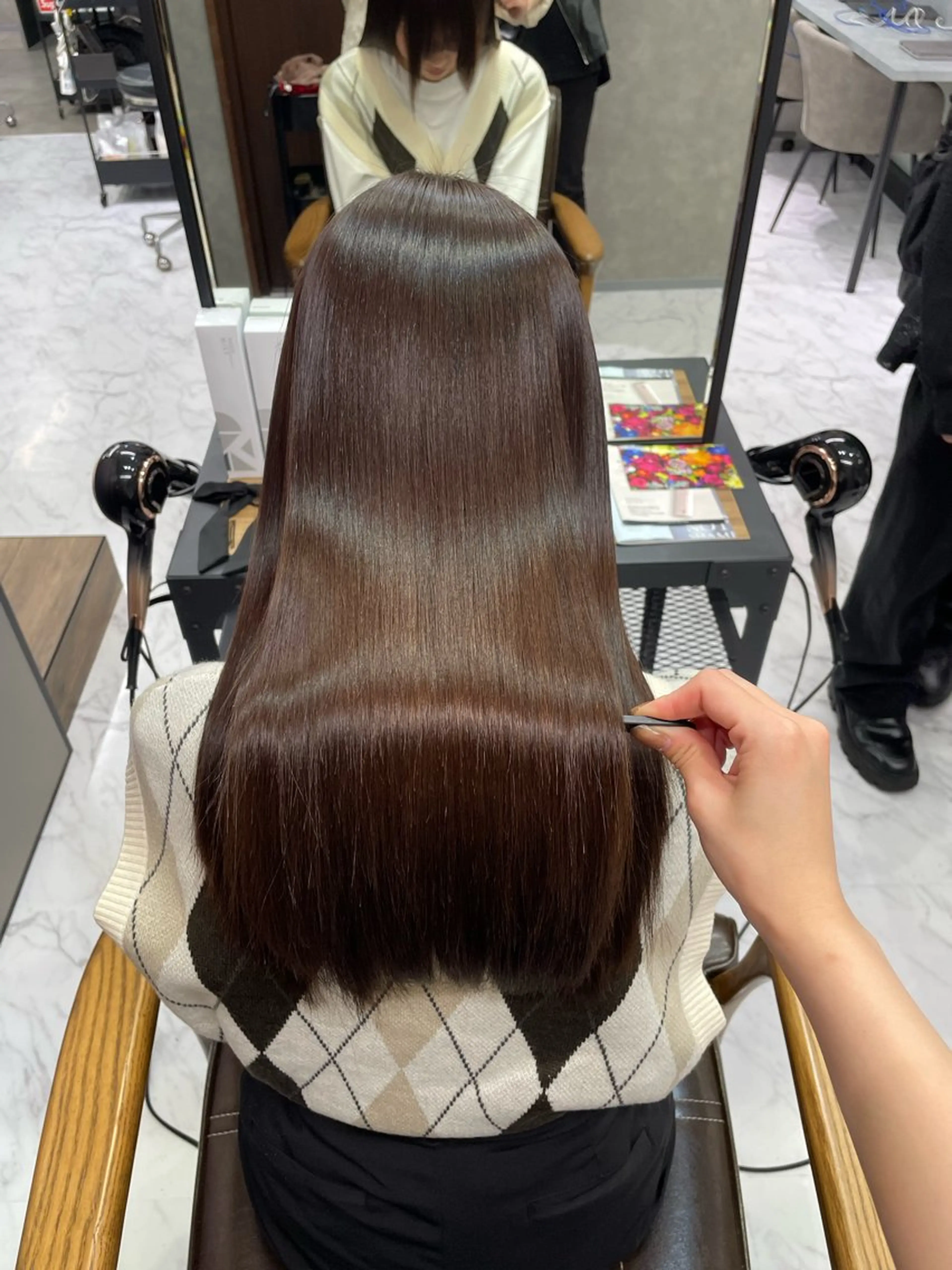 ロング RAF Sakuraのヘアスタイル