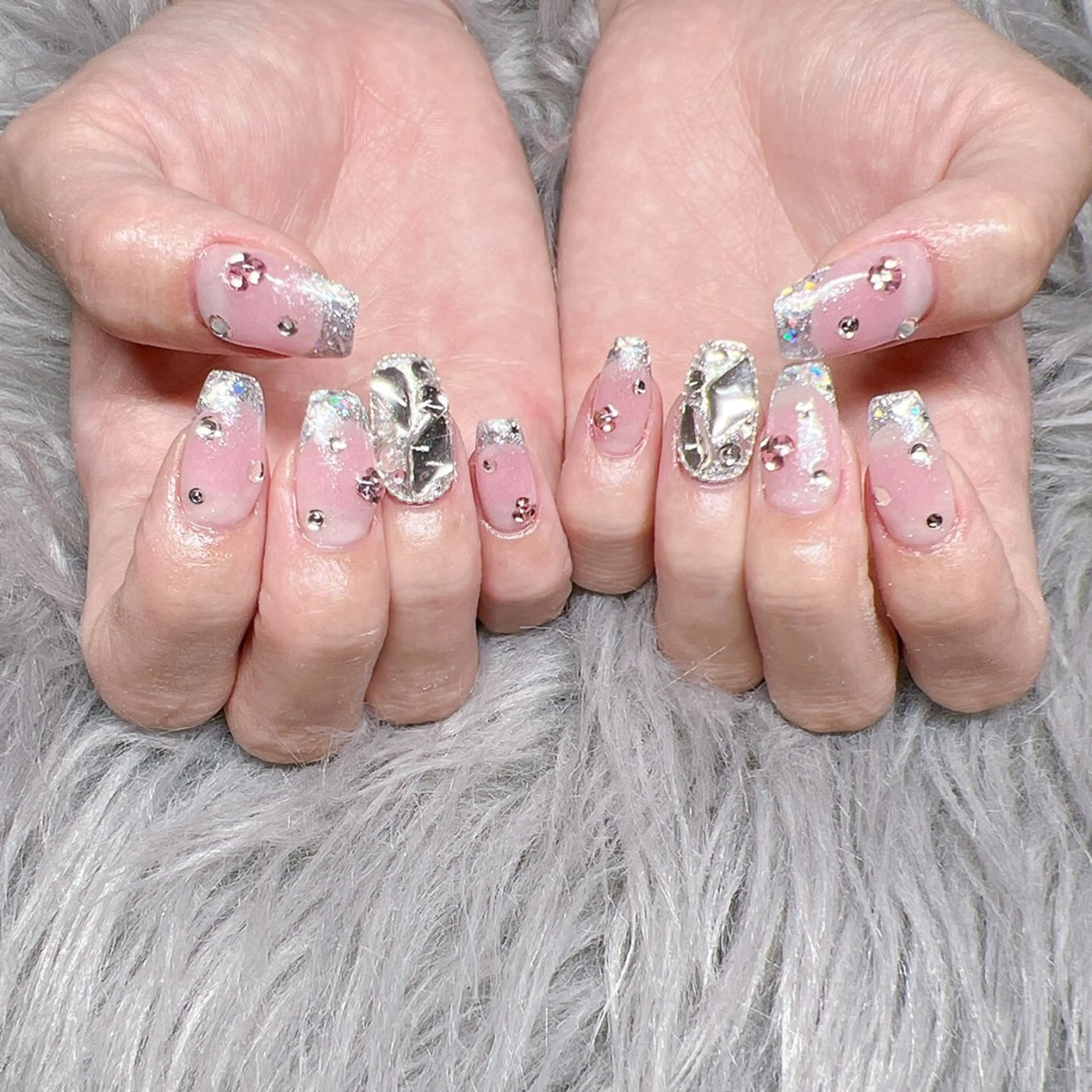 ネイル 個室ネイルサロンDolly  Girl〜ドーリーガール〜所属・DollyGirl KYOKOのネイルデザイン