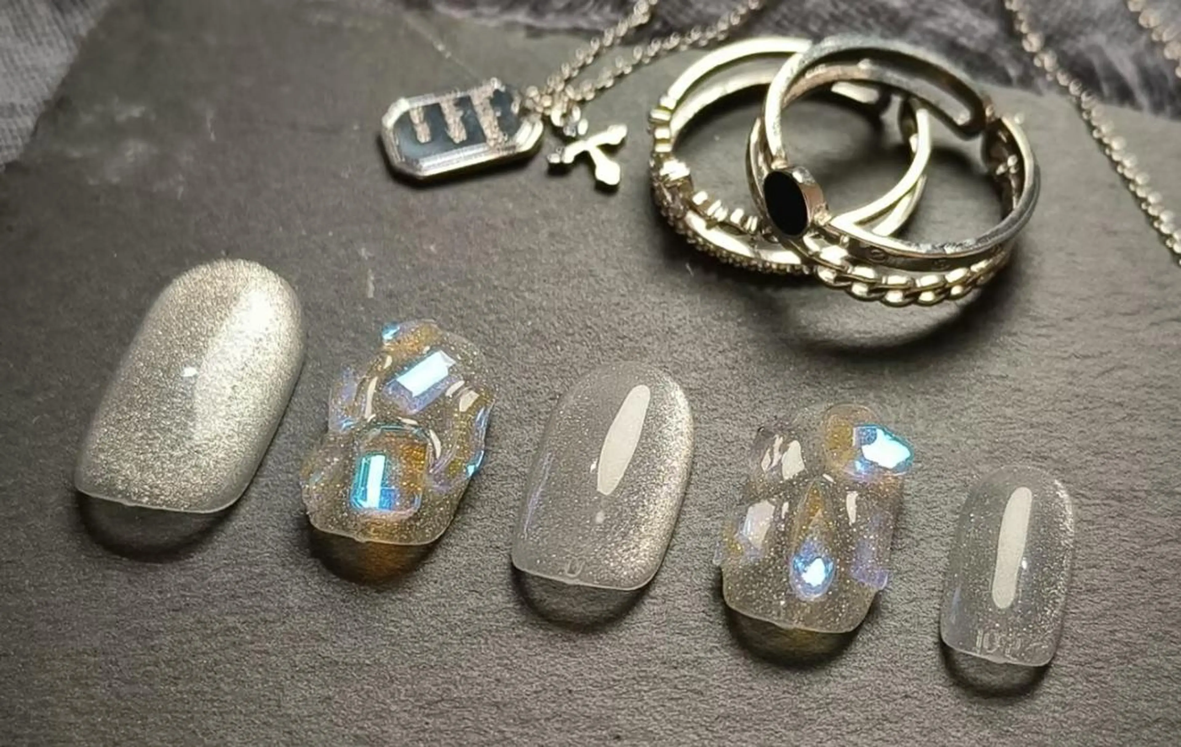 ネイル VIVIAN リサのネイルデザイン